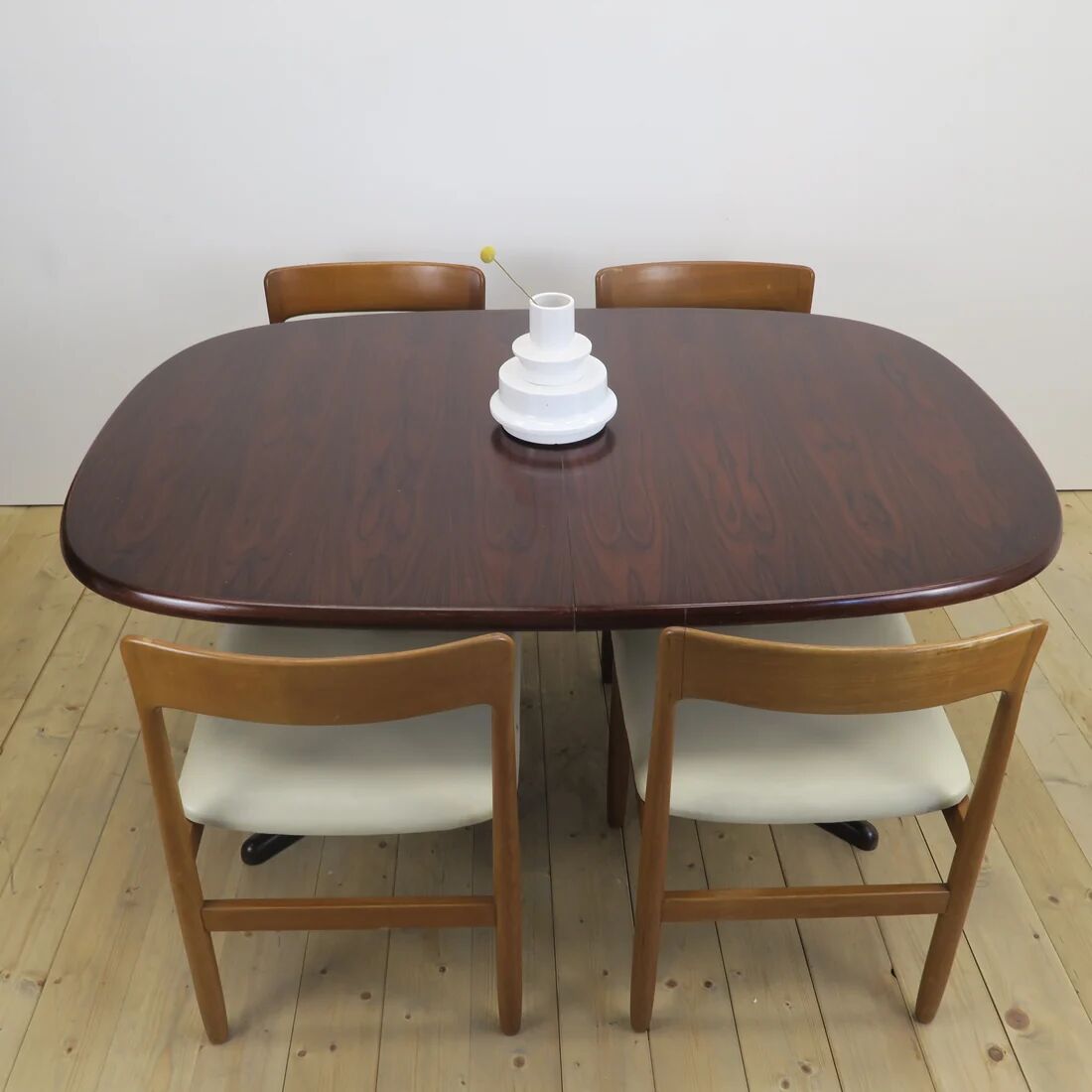 Extendable dining table in rosewood, Denmark 1960