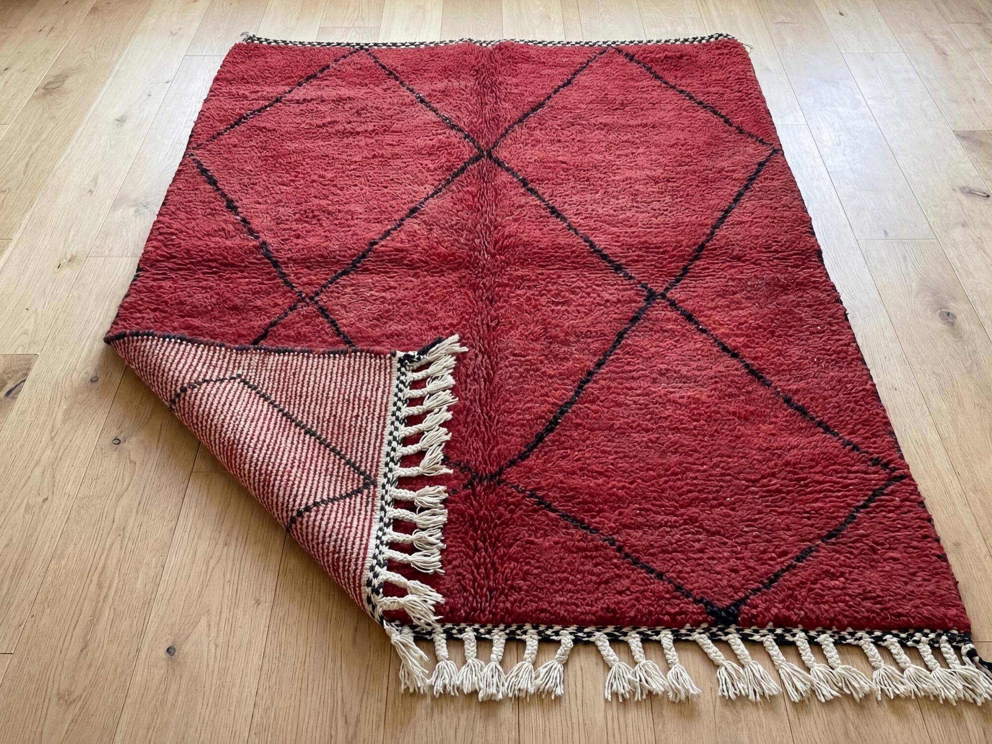 Handmade Moroccan rug, pure wool, 3x2 m.
