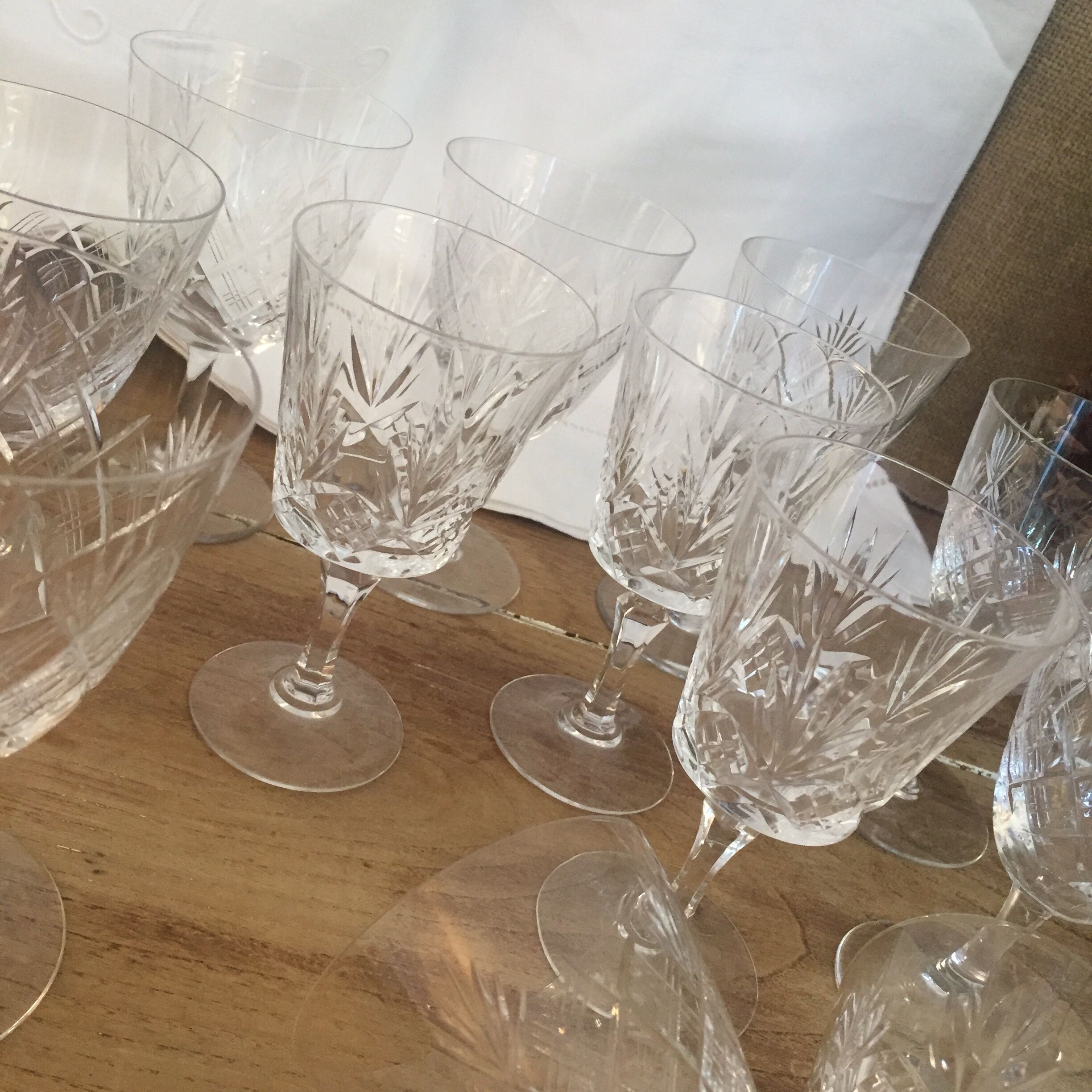 Set of 16 mismatched crystal glasses medium model