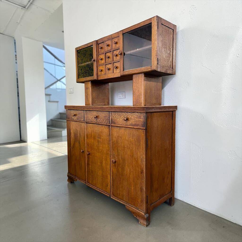 Vitrine/commode/meuble de cuisine vintage en bois