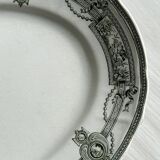 Plat ancien en terre de fer Saint Amand et Hamage