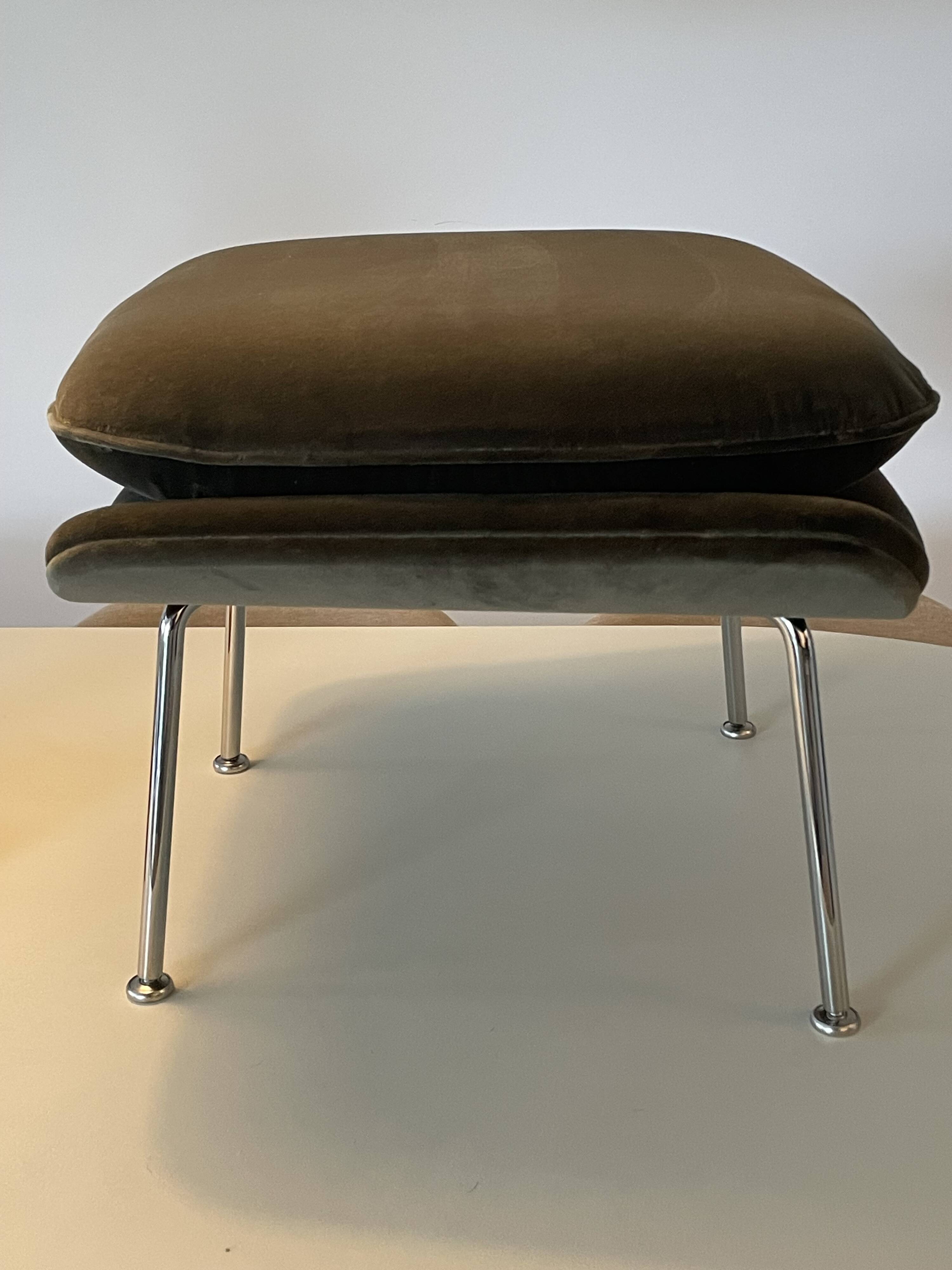 Ventre ottoman – Collection Knoll – Eero Saarinen