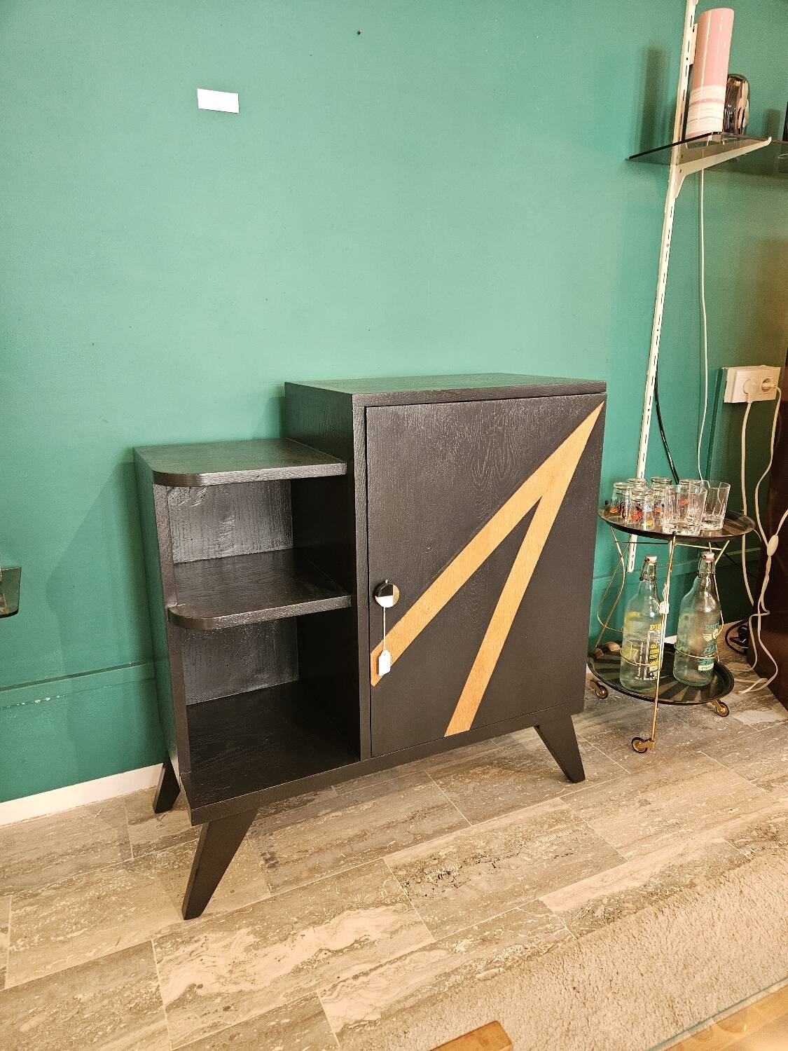 Small bar cabinet from the 30s and 40s