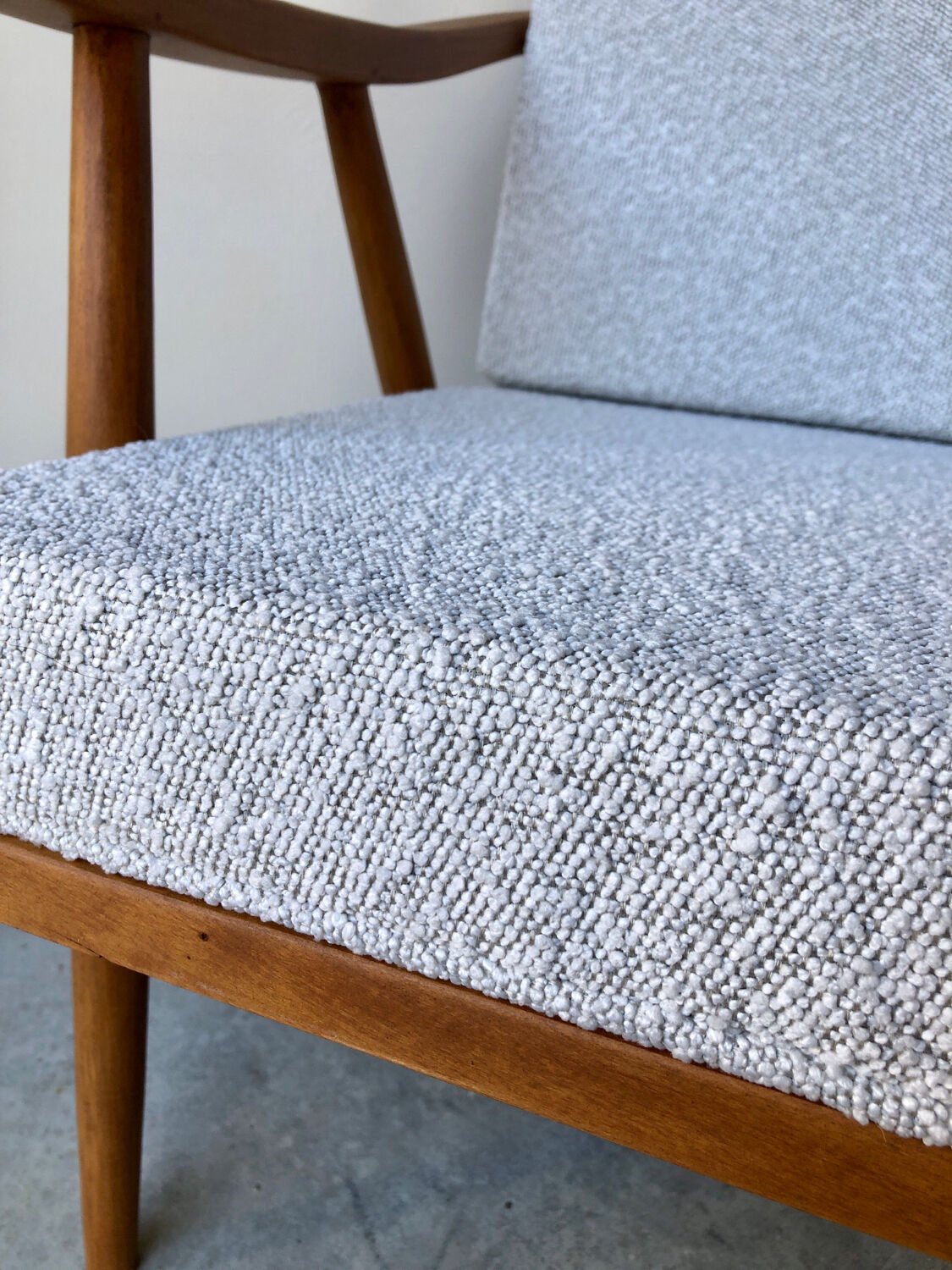 Boomerang armchair TON