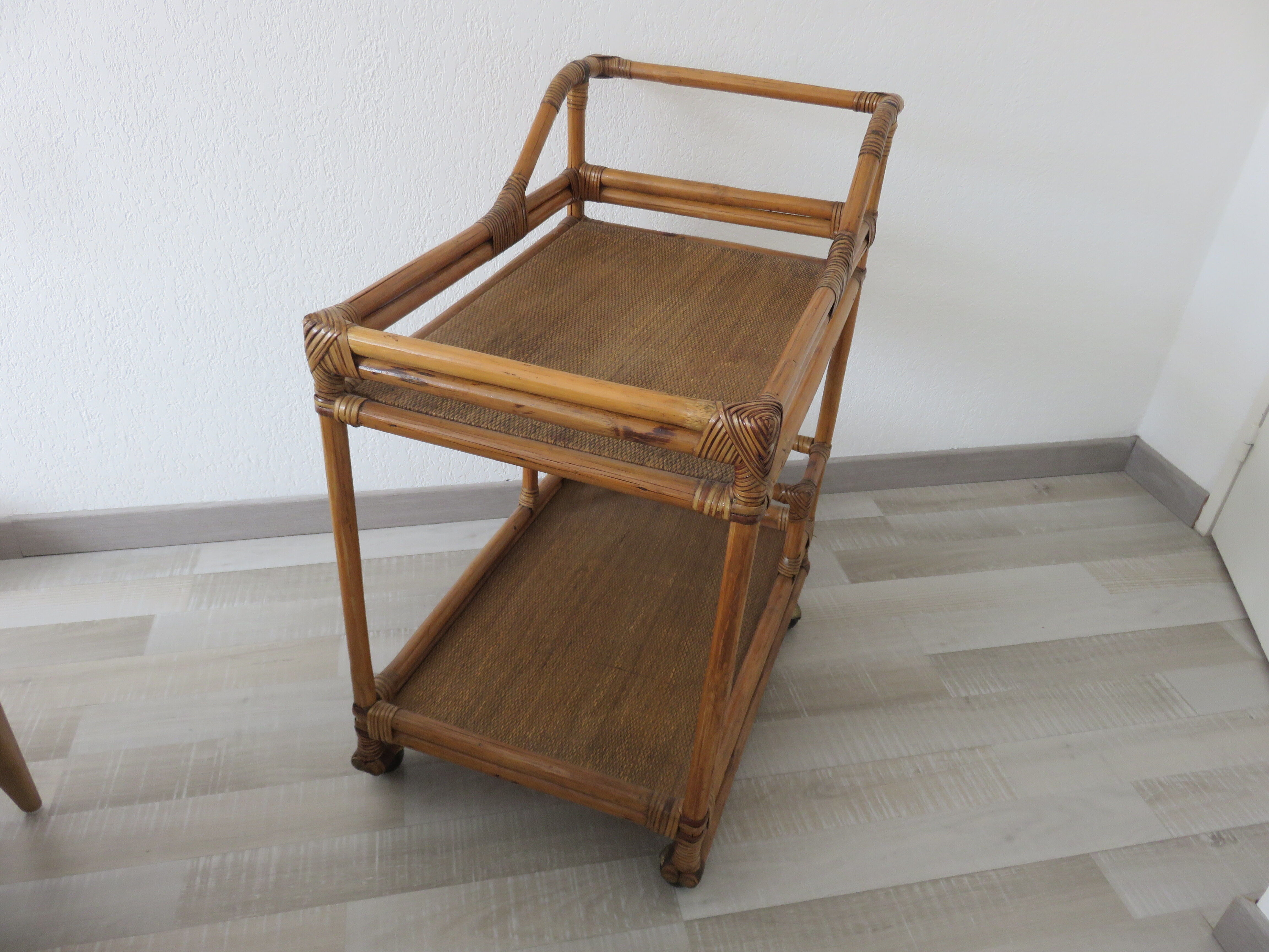 Rolling table, bamboo rattan service 70s