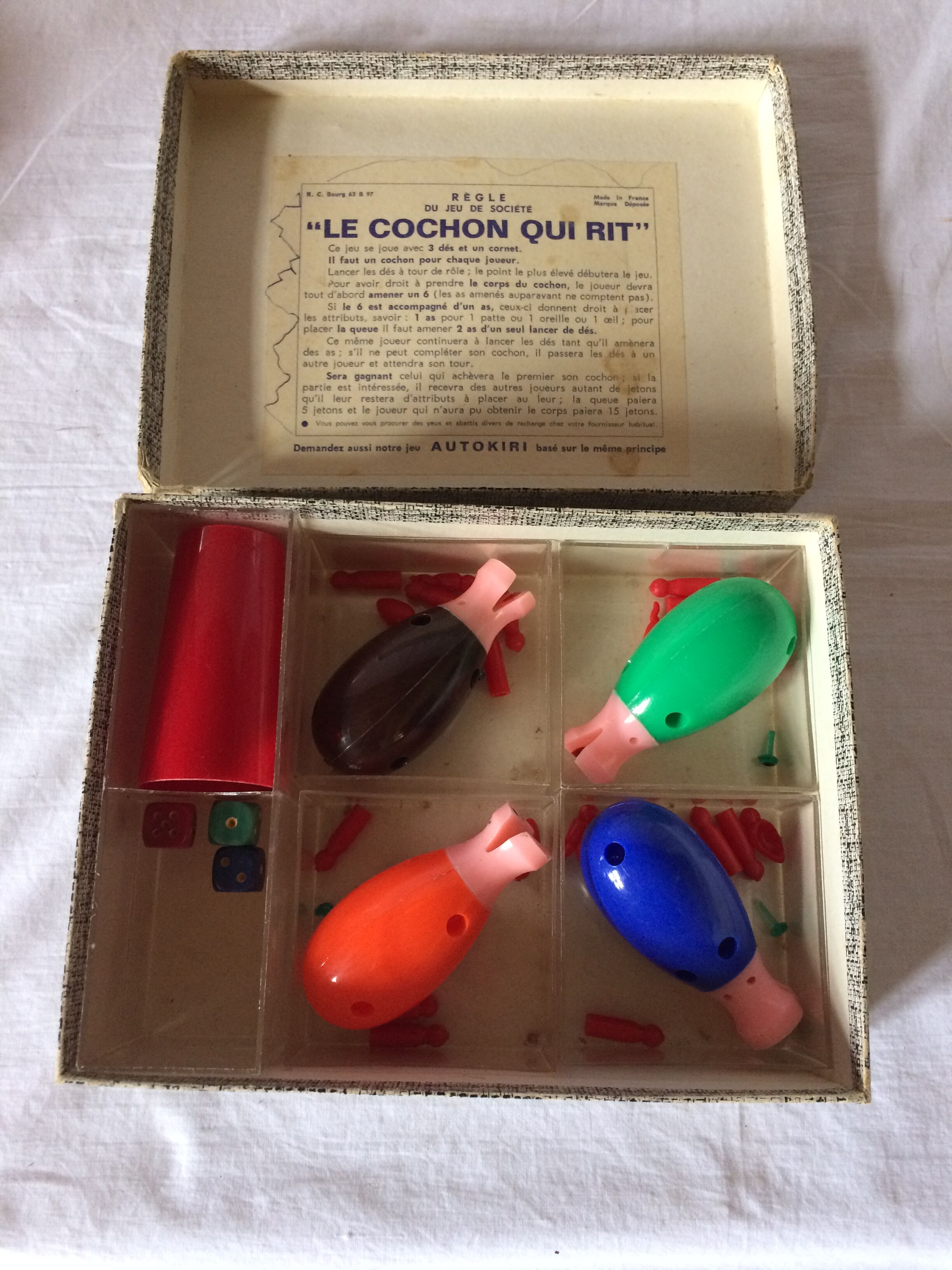 vintage board game The Laughing Pig