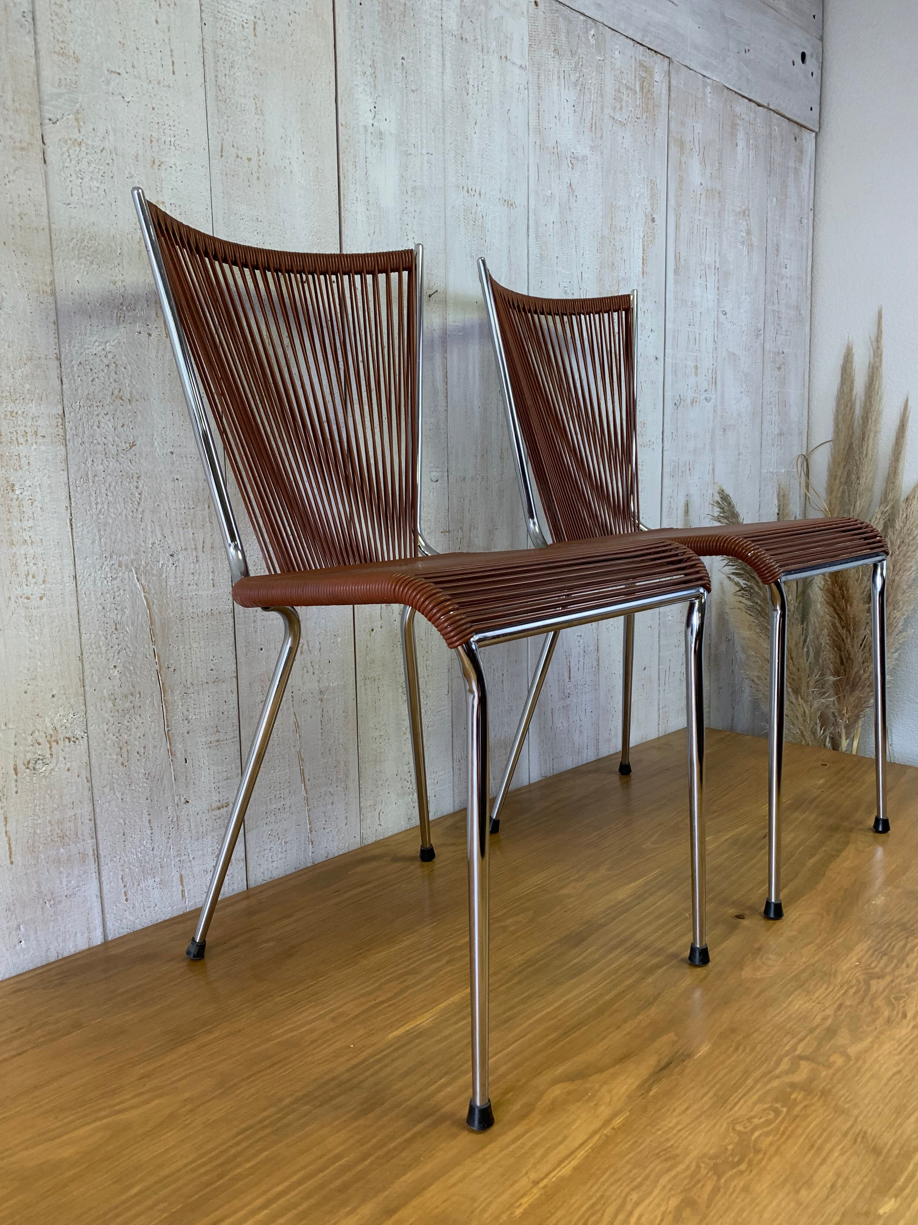 Pair of scoubidou chairs