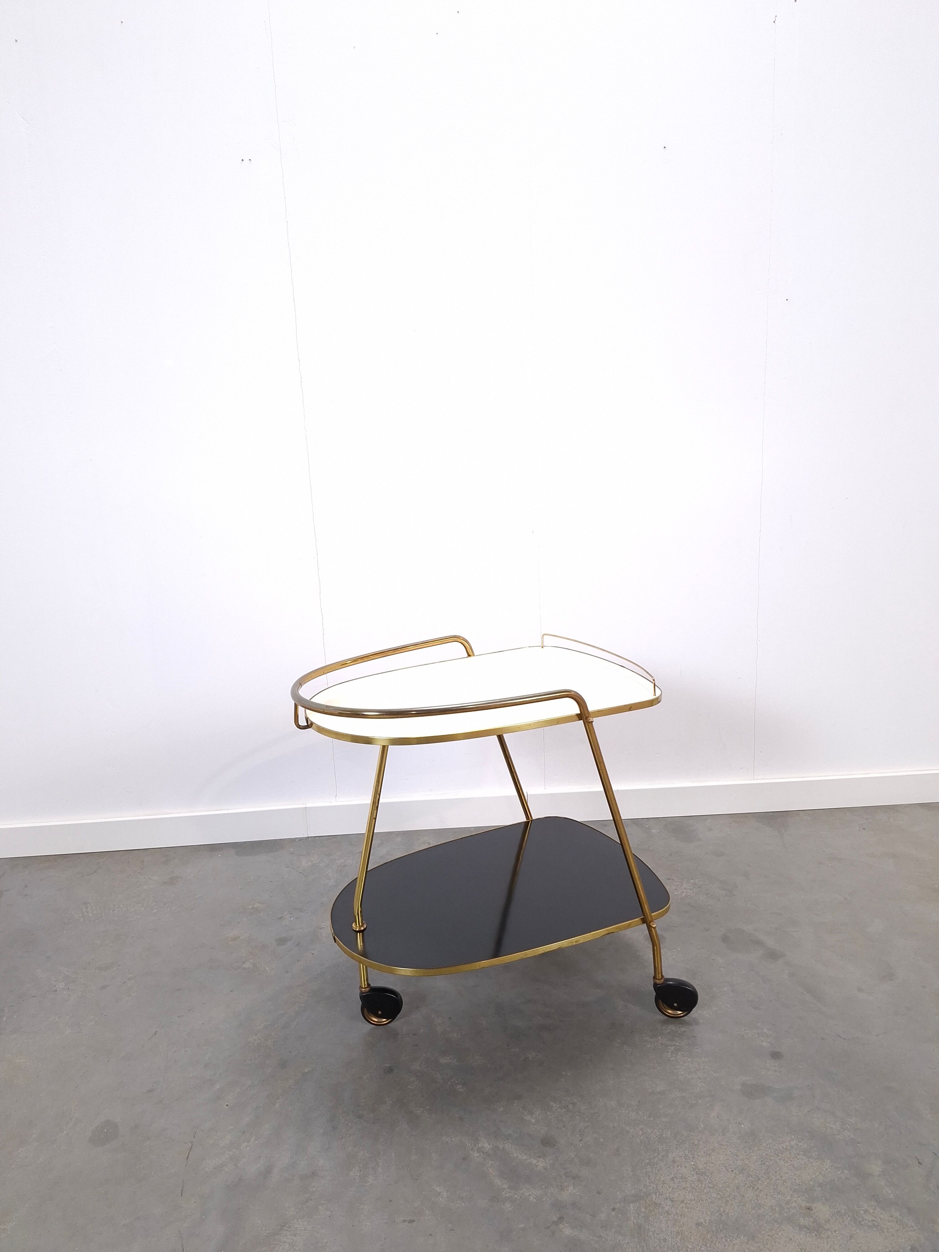 Ilse Möbel trolley met zwart wit formica vintage