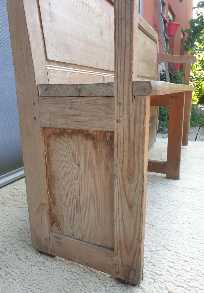 Cotentin church pew with missal door