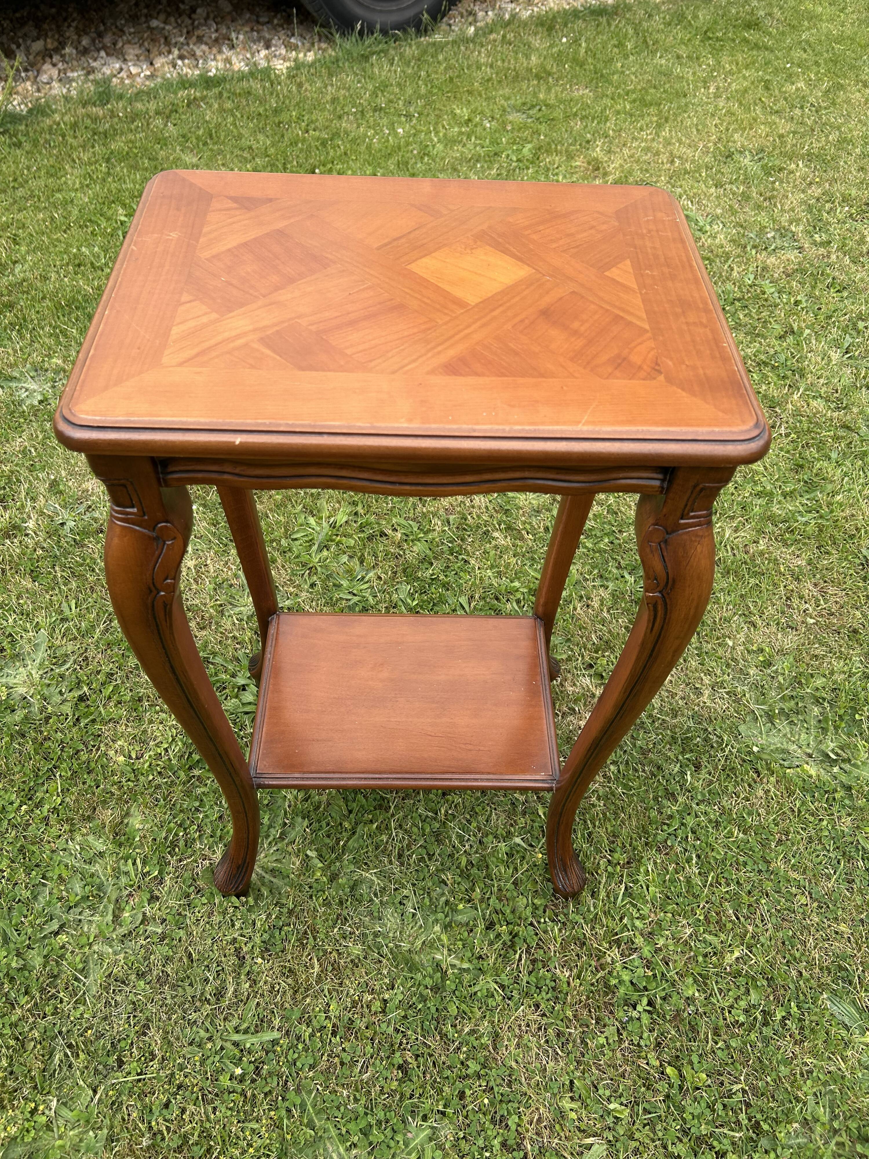 Small entrance furniture