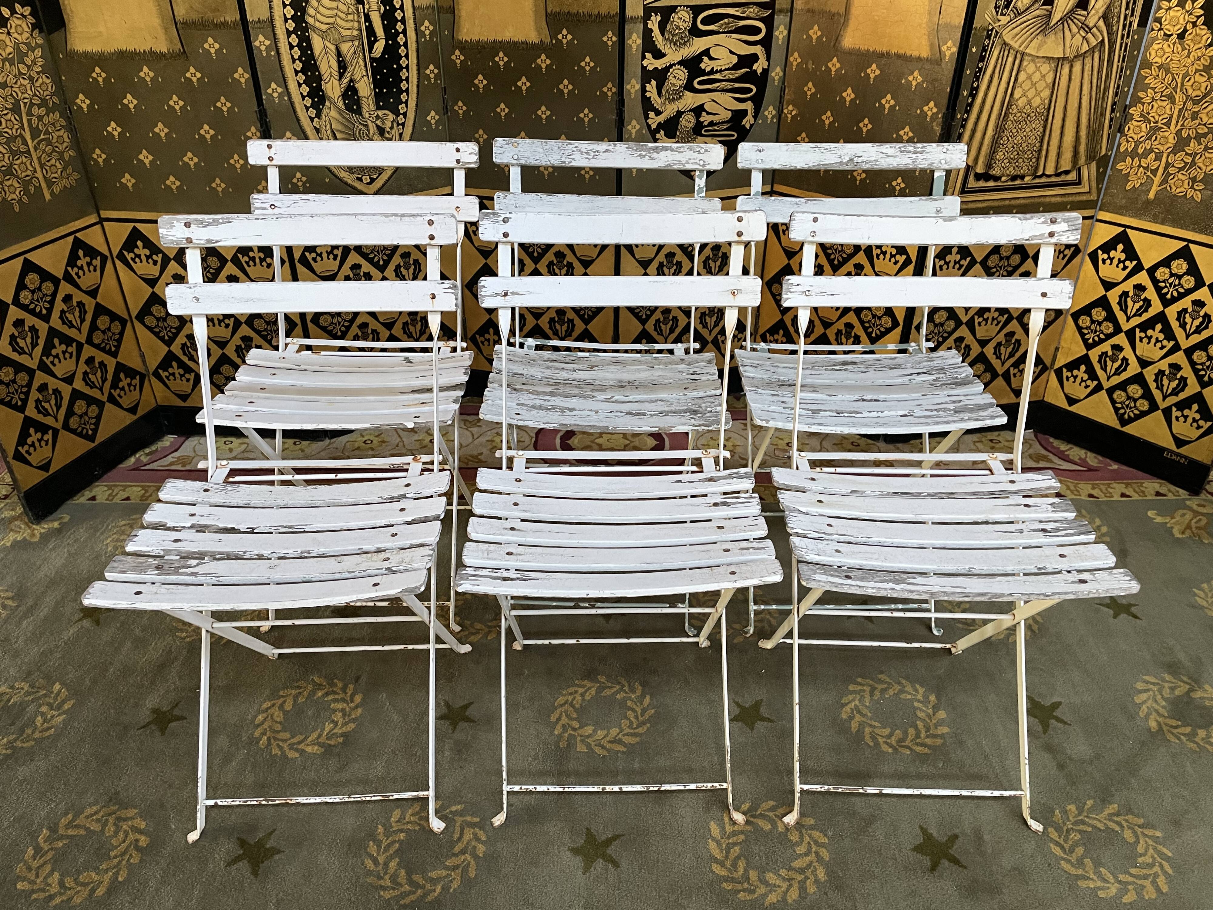 Suite de 6 chaises de jardin pliantes en lattes