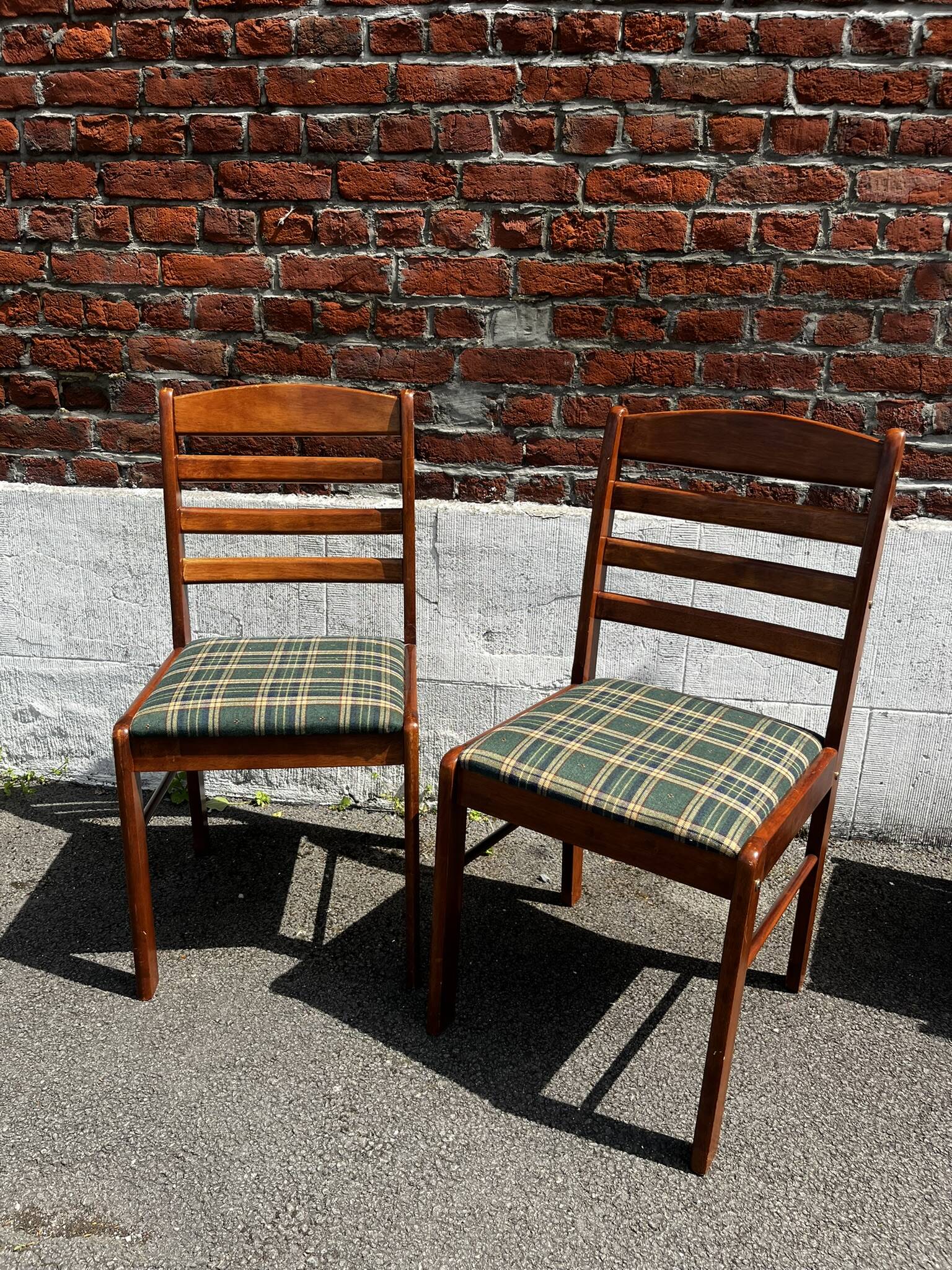 Lot of 3 vintage checkered wood and fabric chairs.