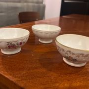 3 petits bols vintage en porcelaine