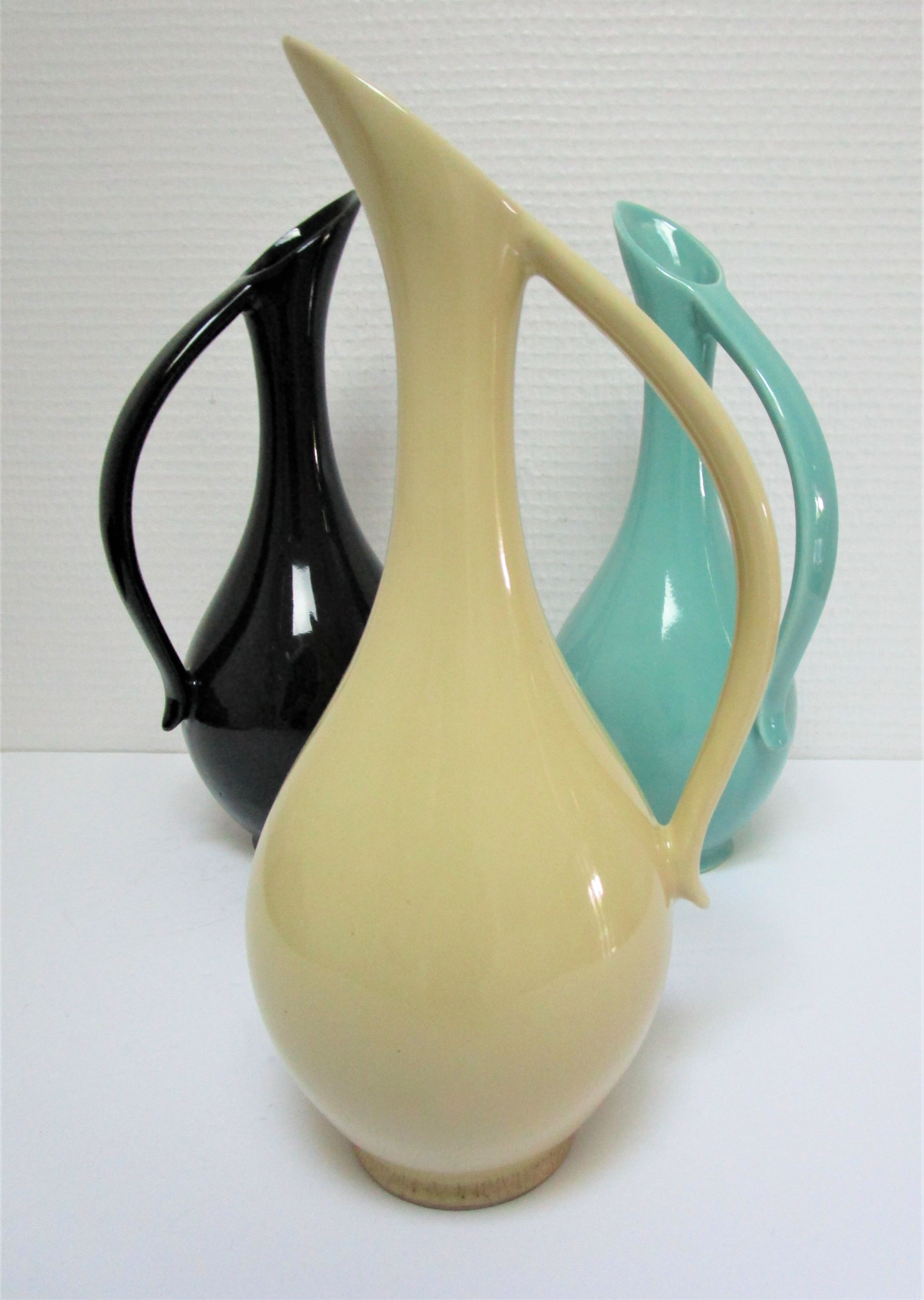 Three ceramic enamels design 60s soliflores black yellow green