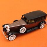 Duesenberg J Solido miniature car N° 4156 Scale: 1/43 Made in France