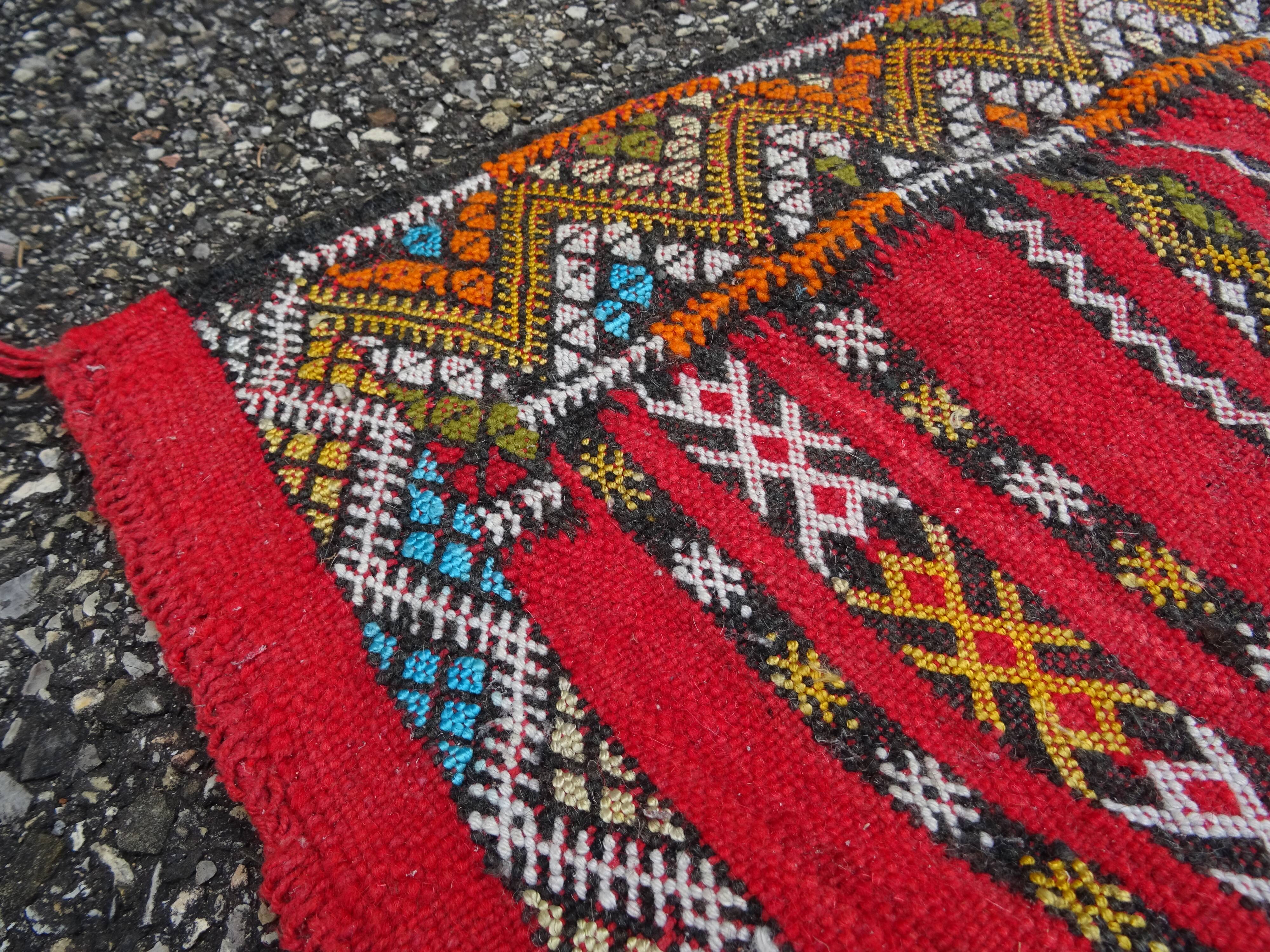 Handmade Tuareg Berber rug 233 x 133 cm
