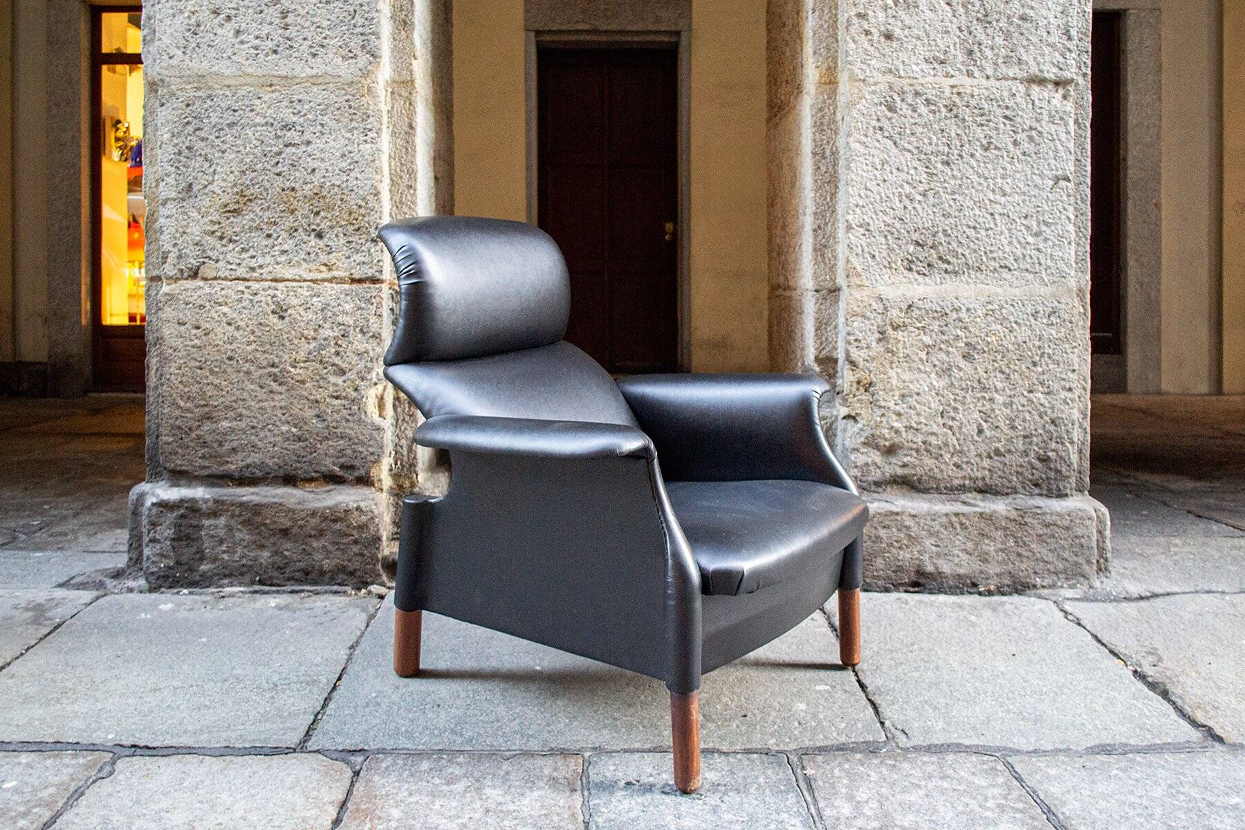 Sanluca armchair by Achille and Pier Giacomo Castiglioni for Simon Gavina, 1960