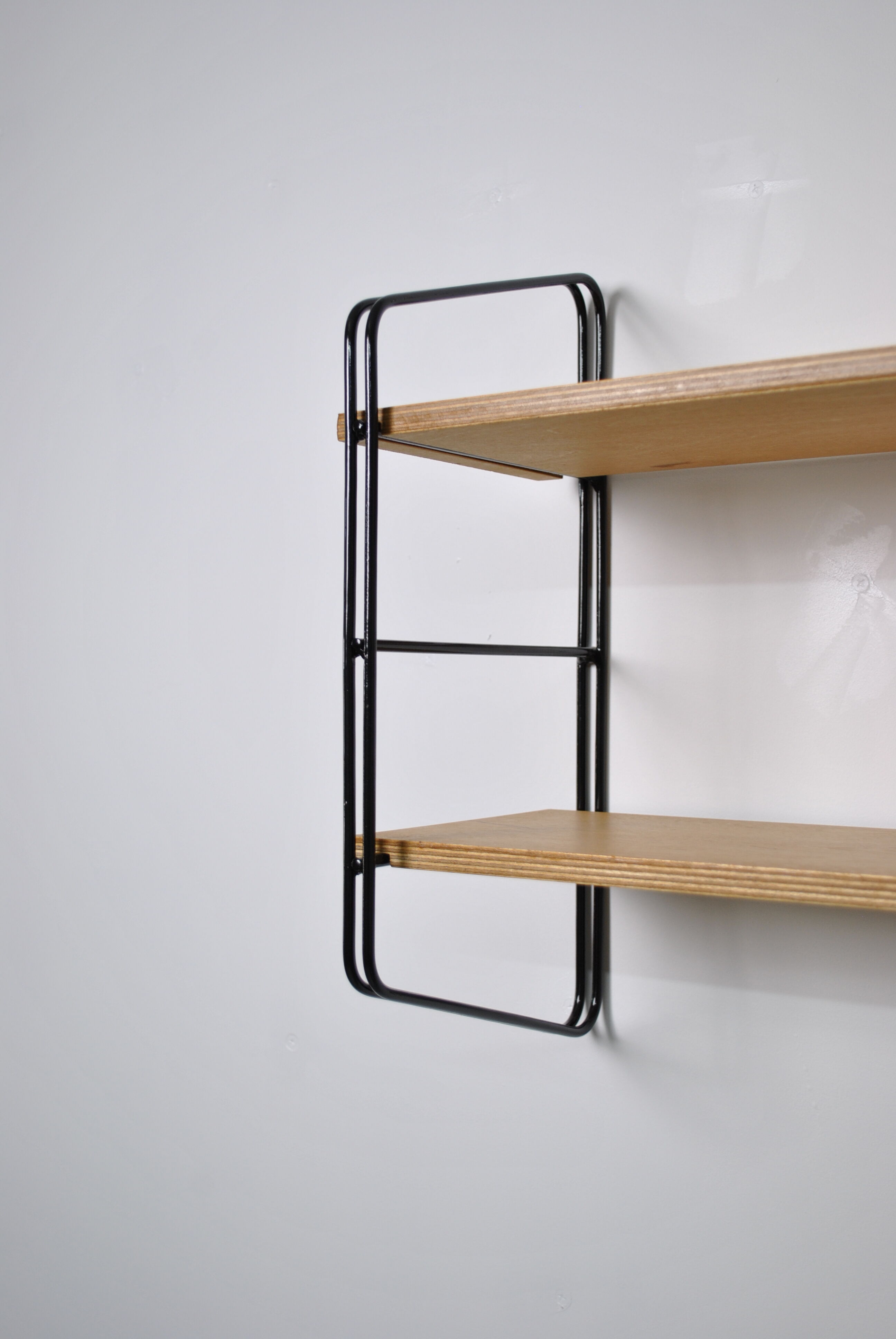Shelf type String 1970