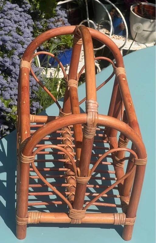 Vintage rattan magazine rack – Natural and retro elegance