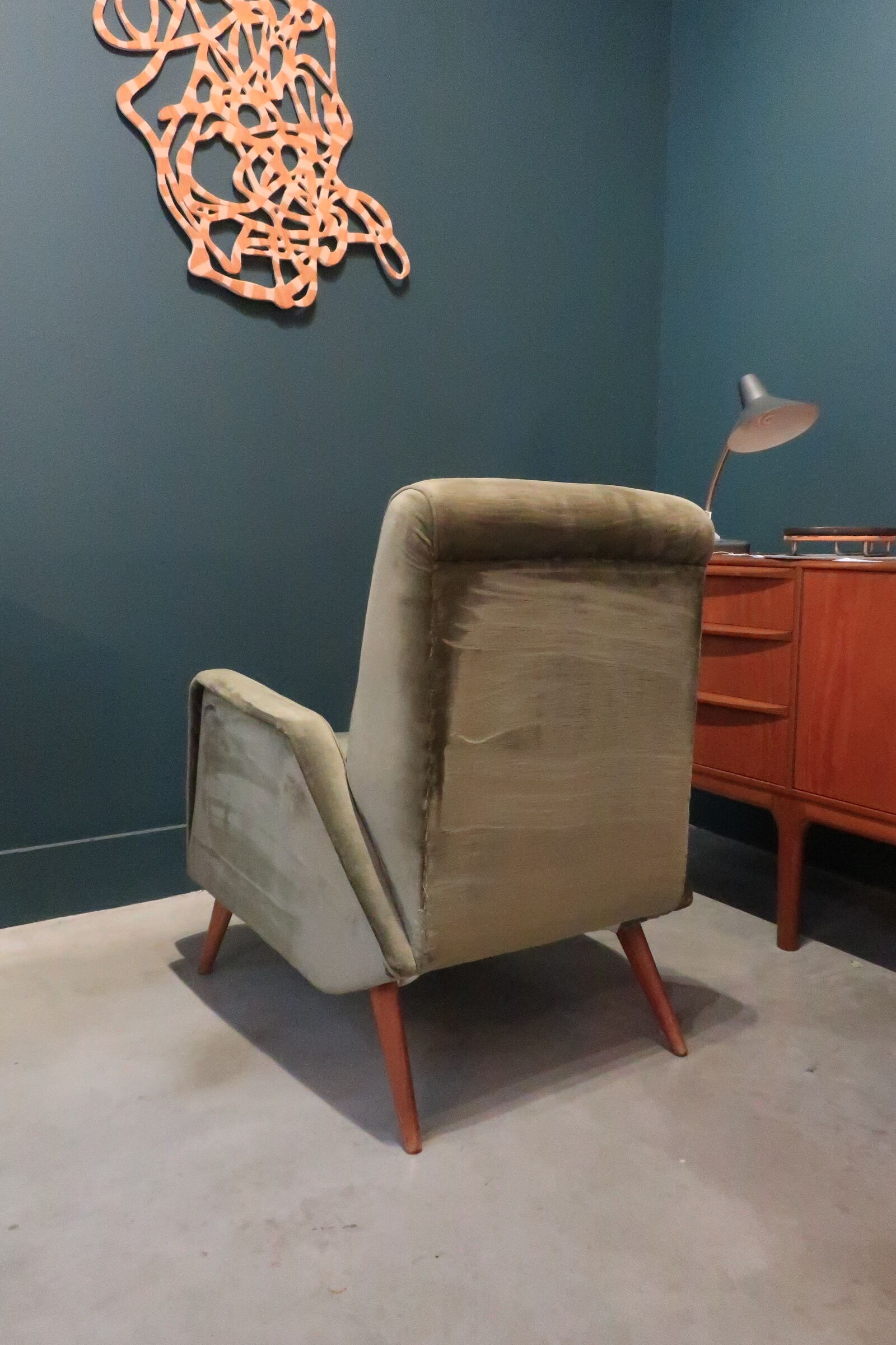 Italian armchair from the 50s