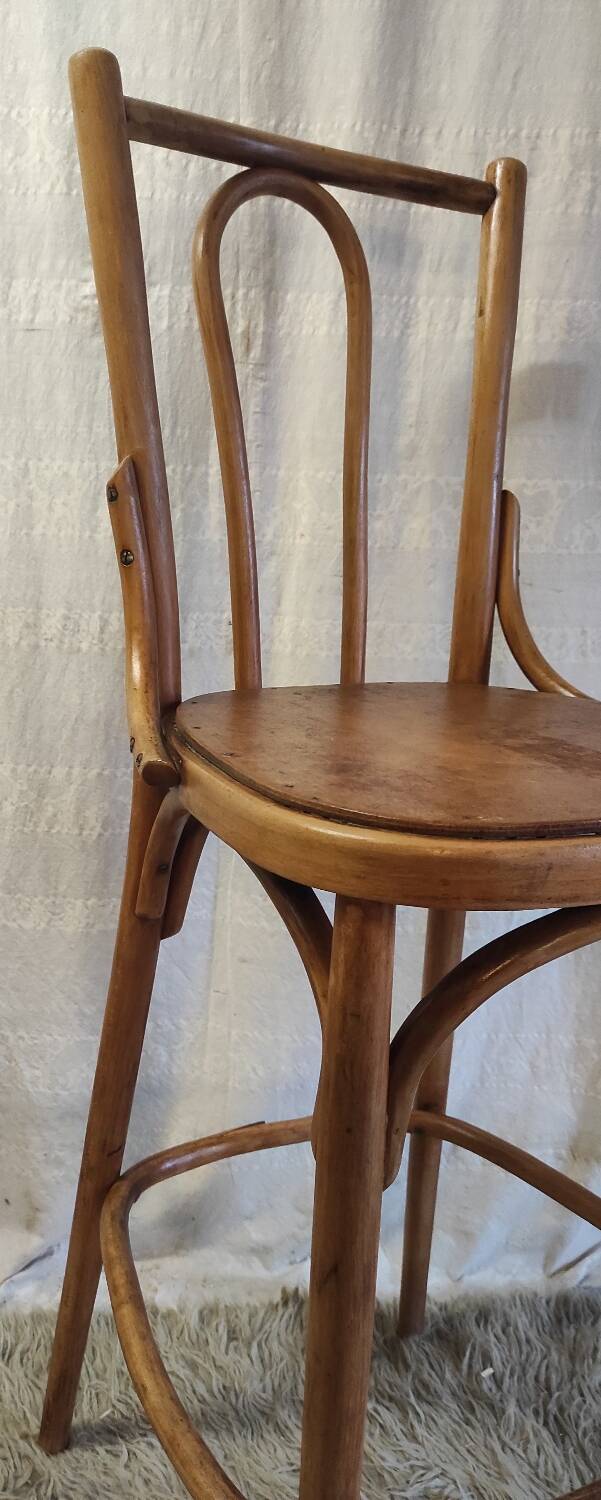 High chair in curved wood - mid. 20th century