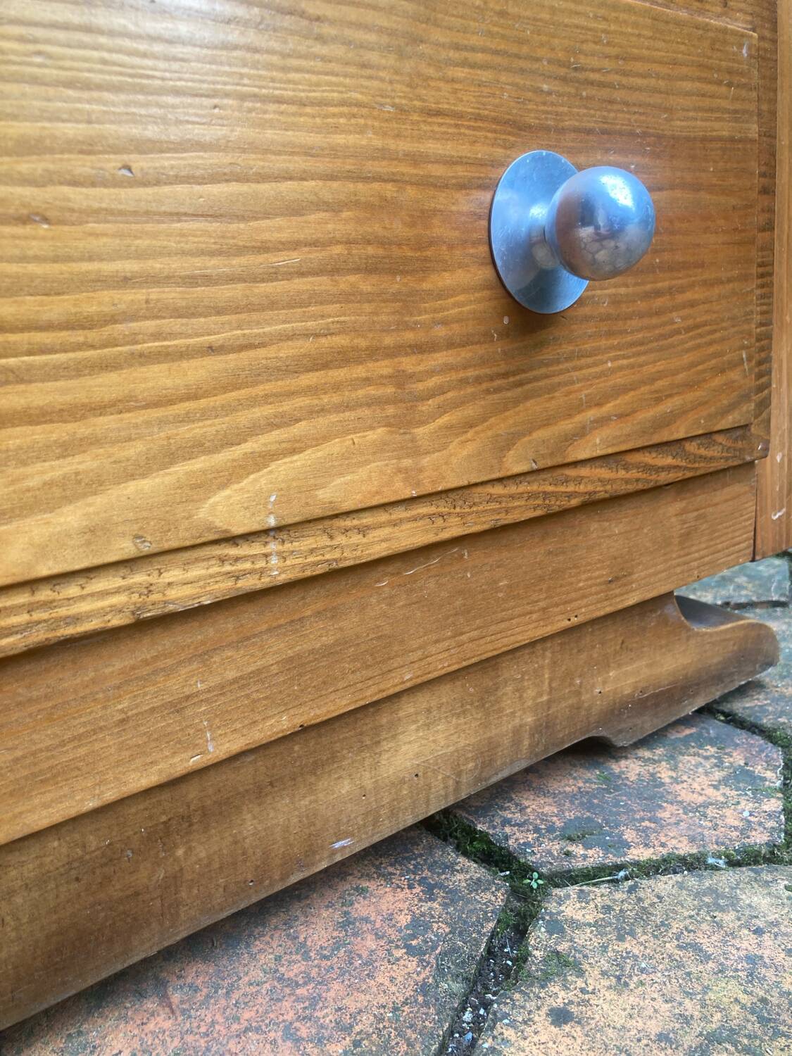 Vintage pine chest of drawers
