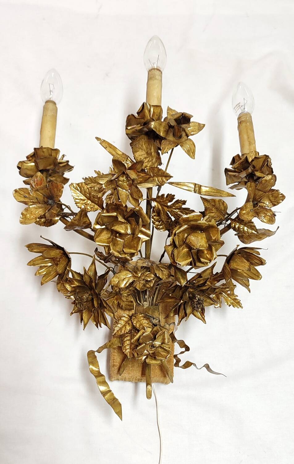 Pair of brass appliques. France, 1960s.