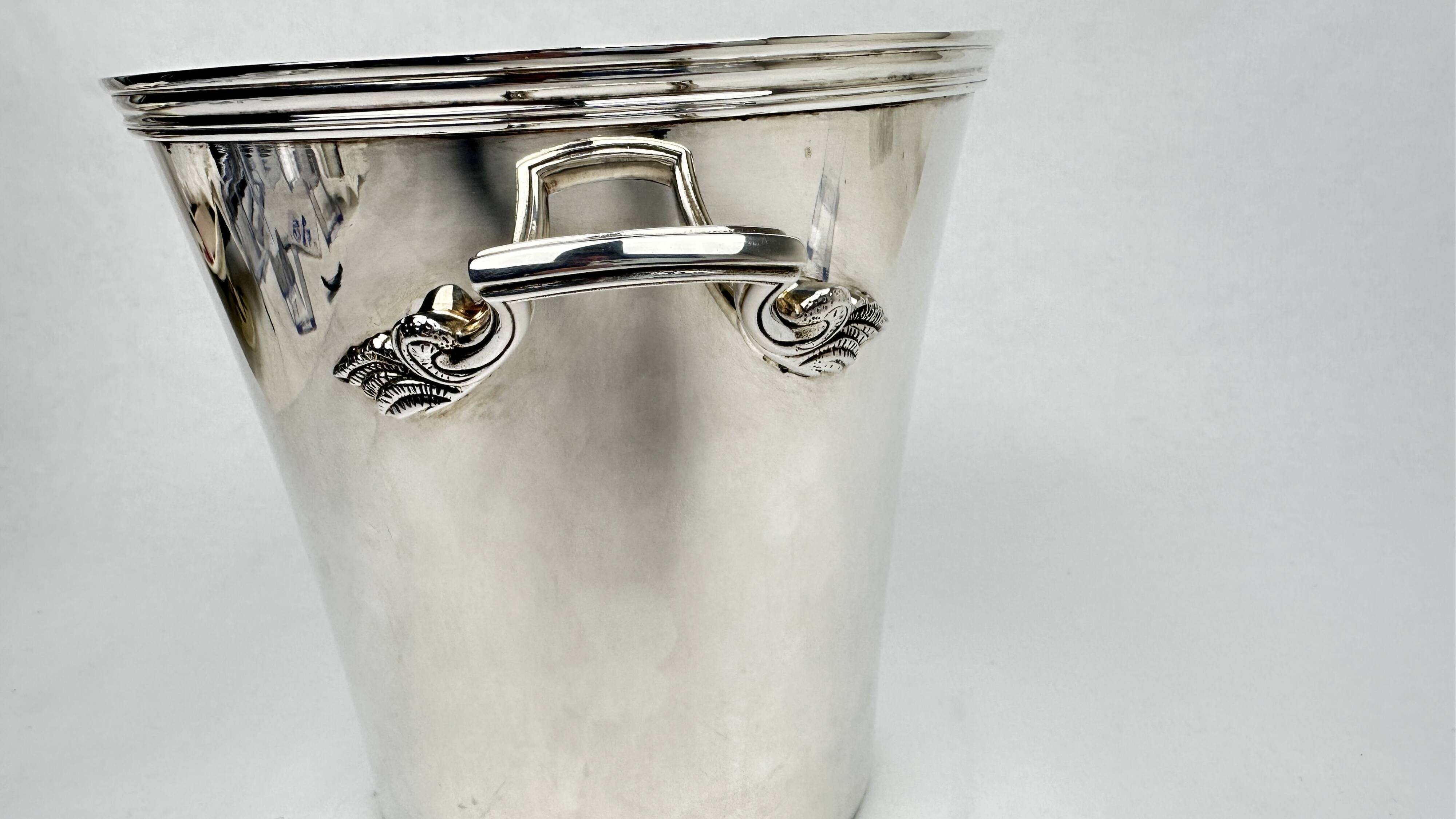 Champagne Bucket, for Cooling, in Silver Metal Roux-marquand