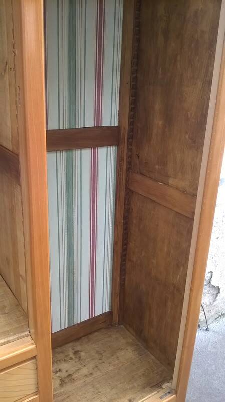 Parisian glass-fronted hotel chest of drawers, 1930s