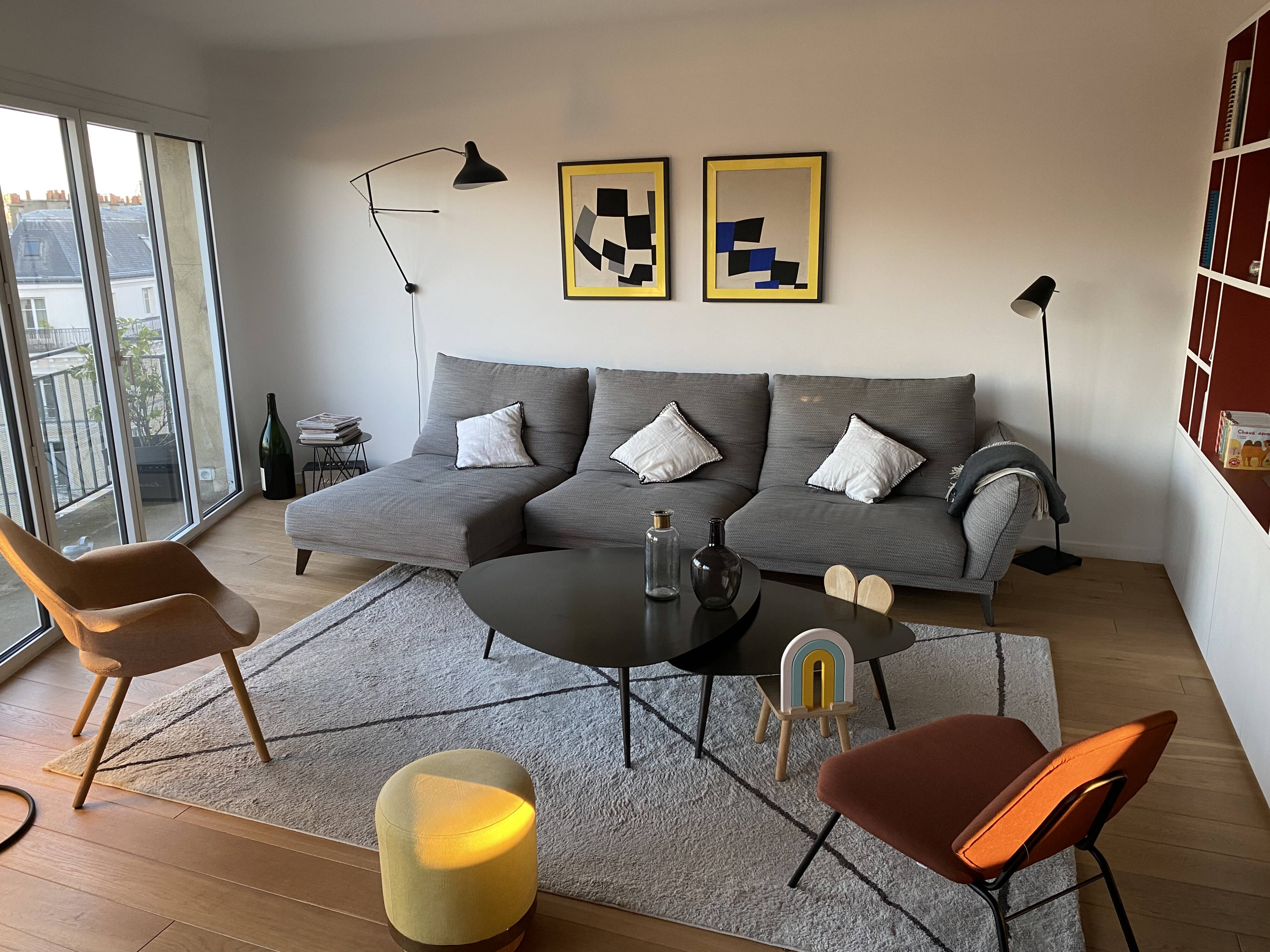 Roche bobois sofa itinerary