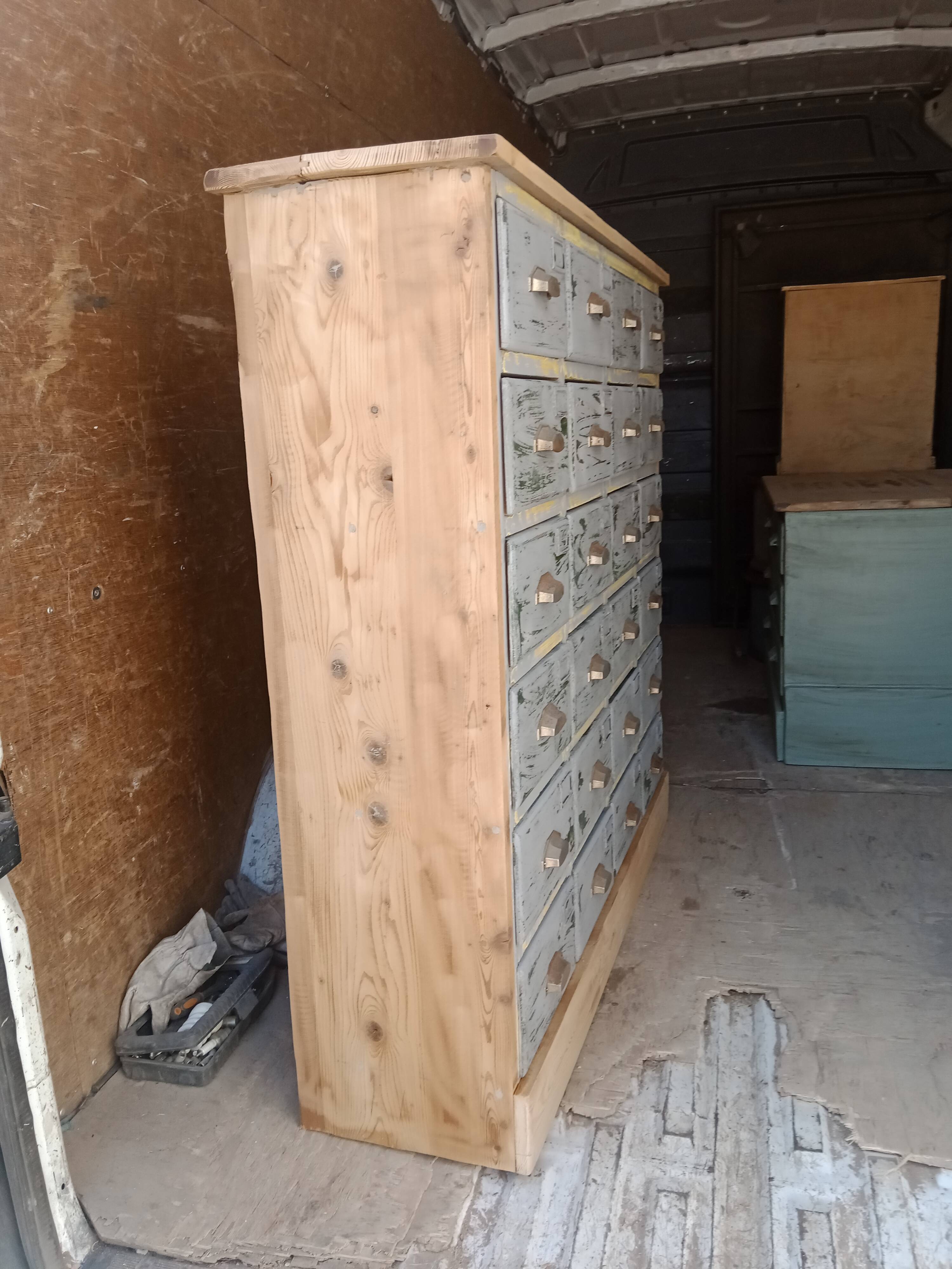 Workshop furniture