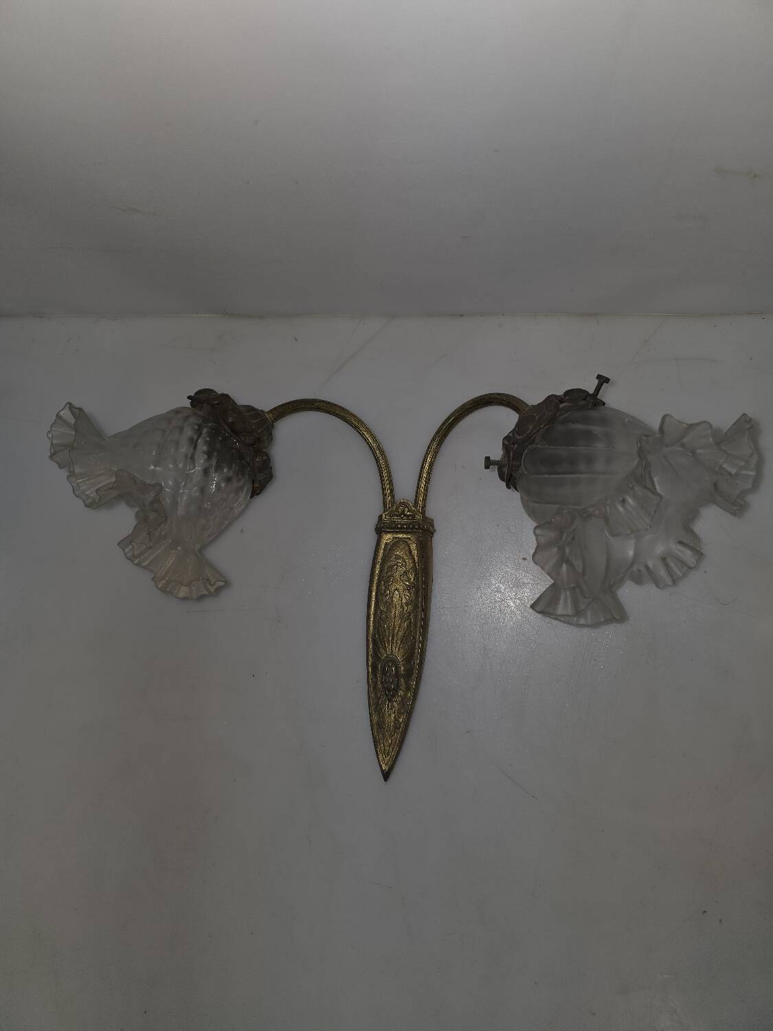 Double bronze wall light with glass tulips Art Deco