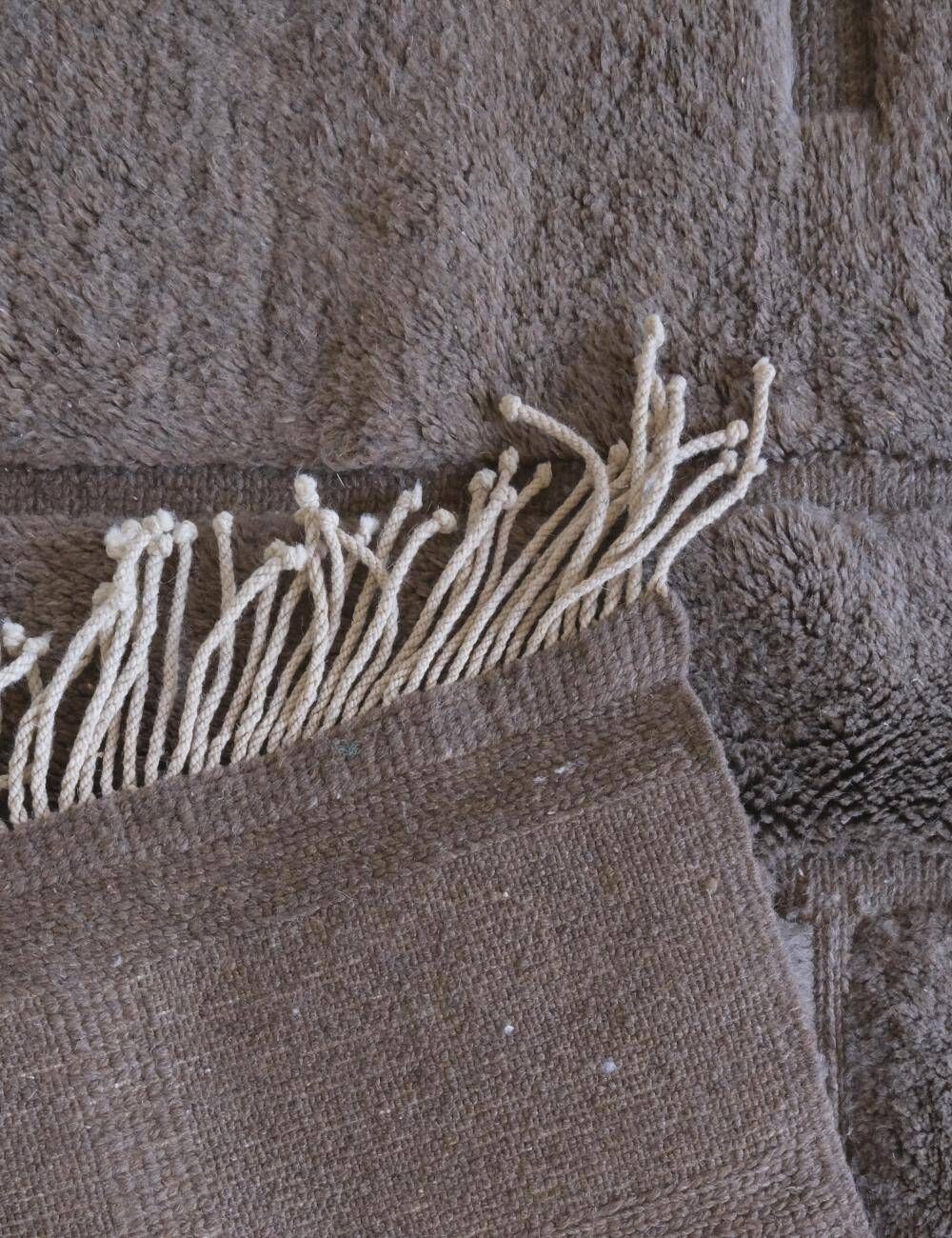 Taupe Beni Mrirt Rug - 250 x 167 cm