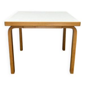 Table d'appoint par alvar - aalto