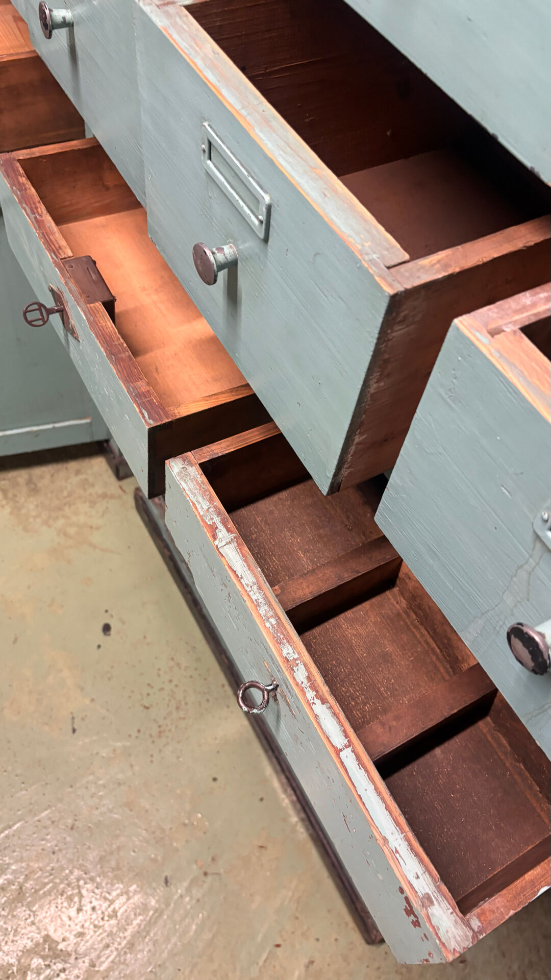 Workshop furniture