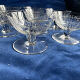 7 coups à champagne en cristal gravé  Baccarat