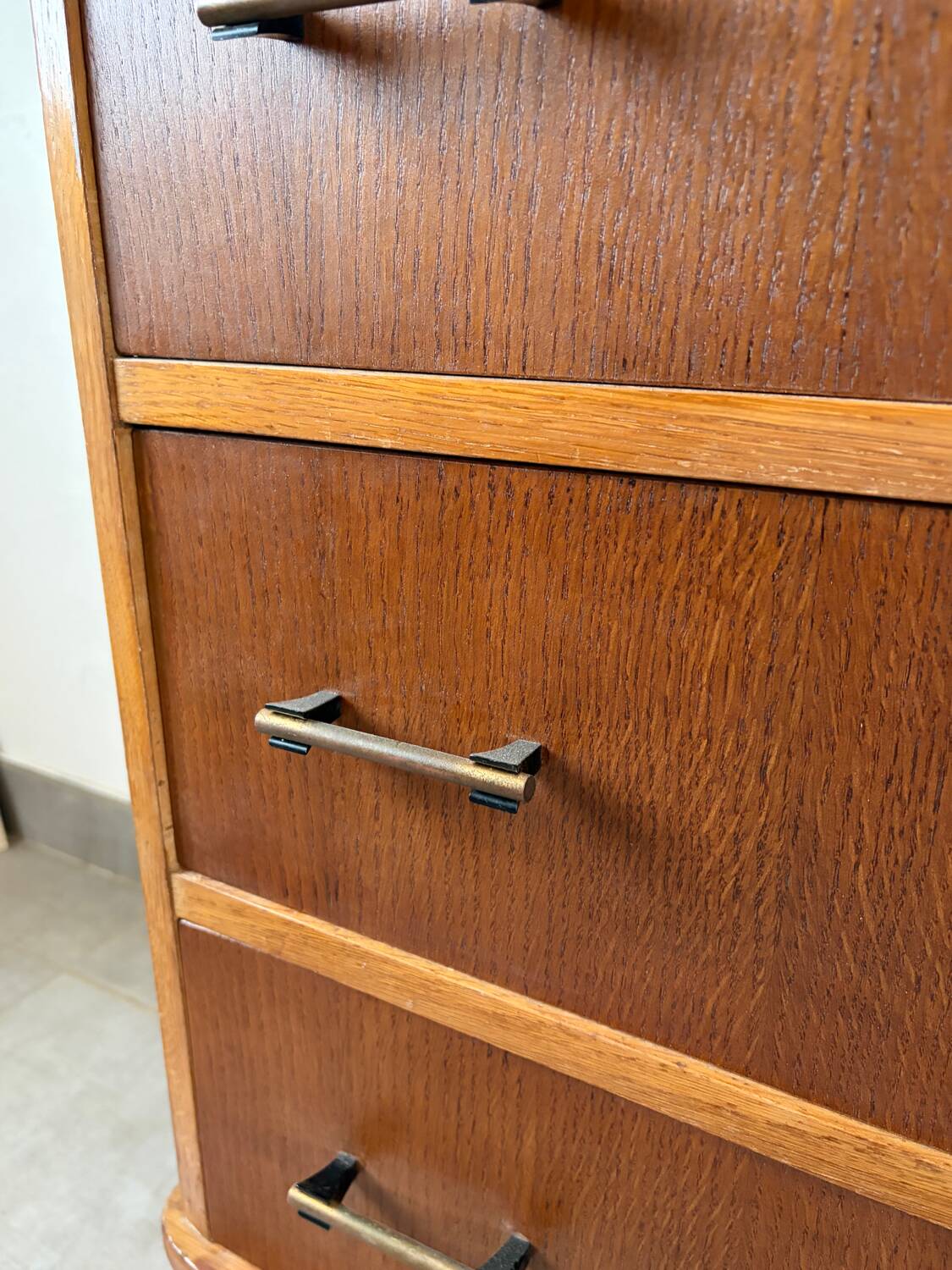 Vintage chest of drawers from the 1950s.