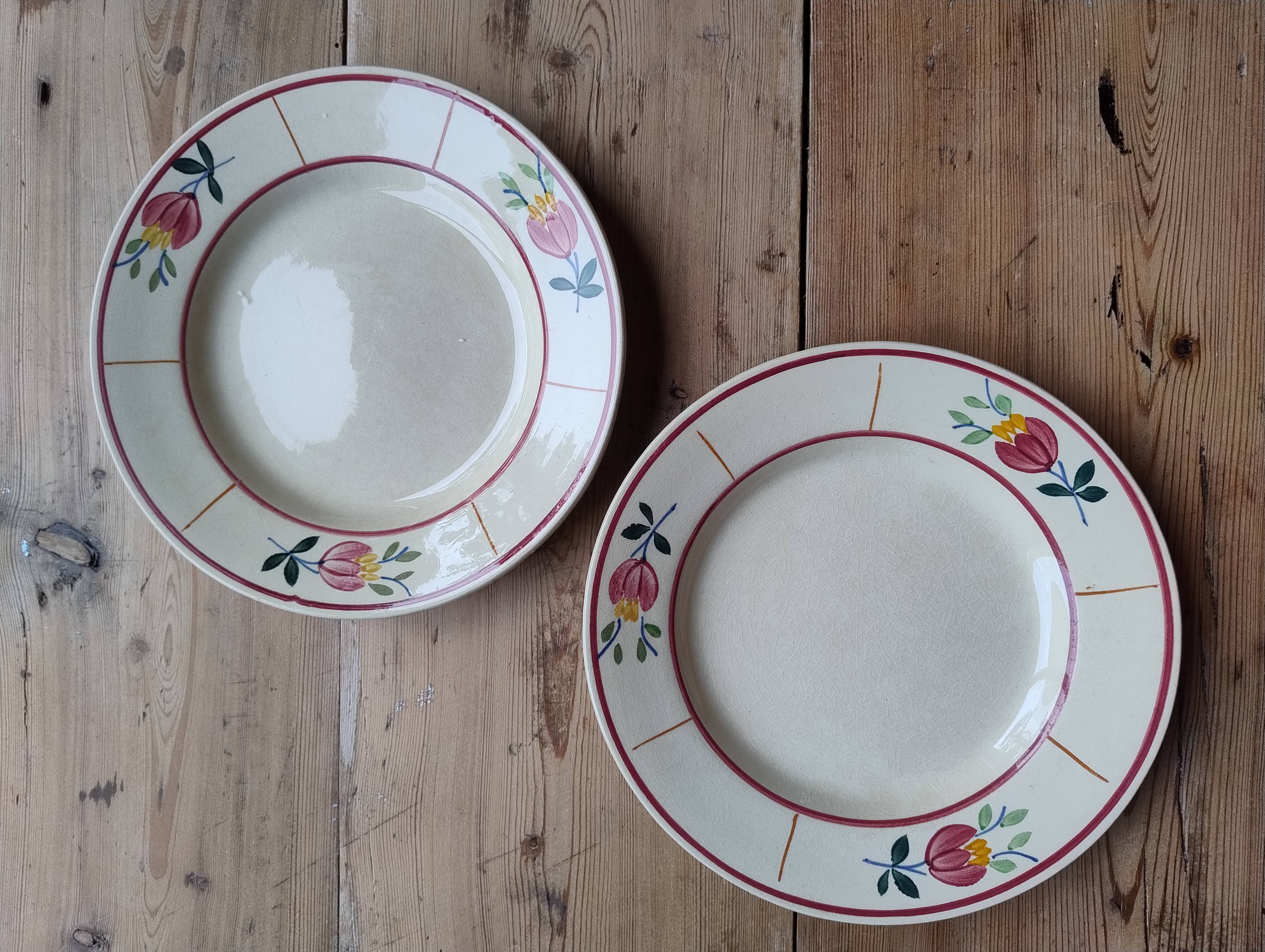 Set of 7 vintage dessert plates in Gien earthenware, model Jacqueline.