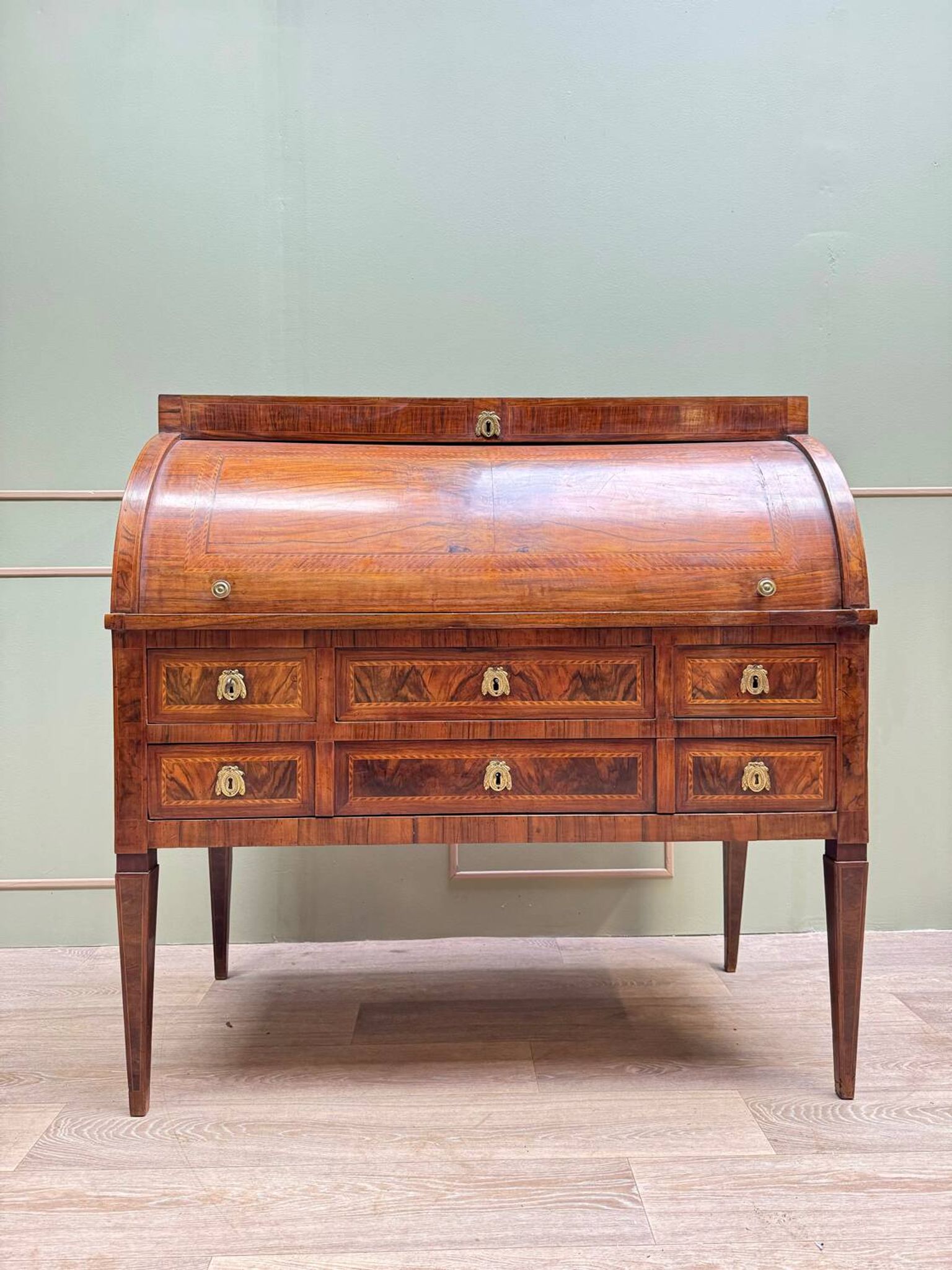 Cylinder Desk In Walnut Veneer From Louis XVI XVIII Eme Century