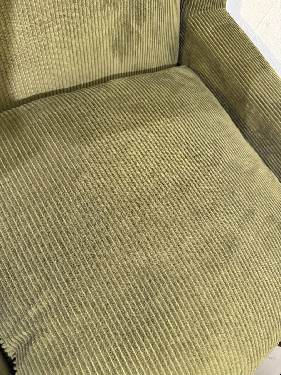 Mid-Century Modern Pair of Italian Armchairs, Green Velvet, 1960s