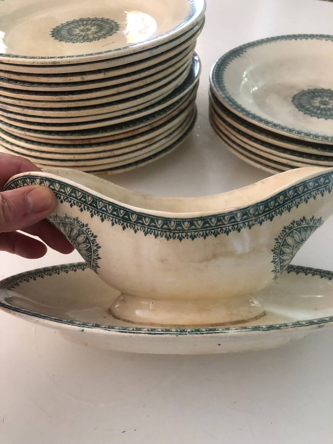 Creil and Montereau ironstone service 22 sauceboat plates