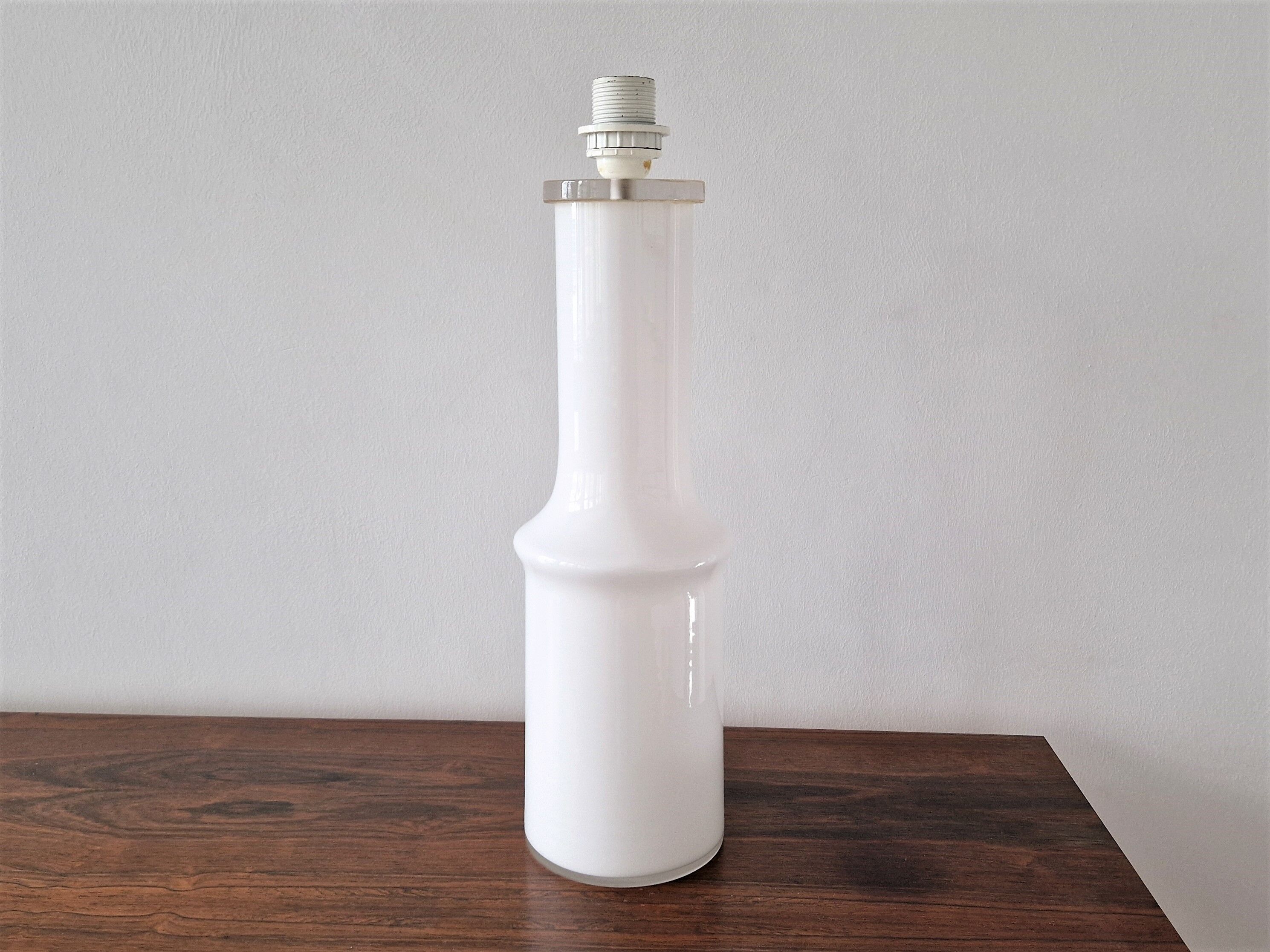 White glass table lamp by Gert Nyström for Hyllinge, Sweden 1960's
