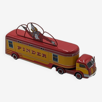 Panhard tractor and its Pinder trailer 1/64th