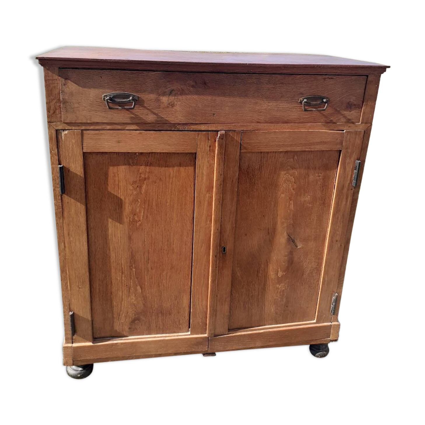Old buffet