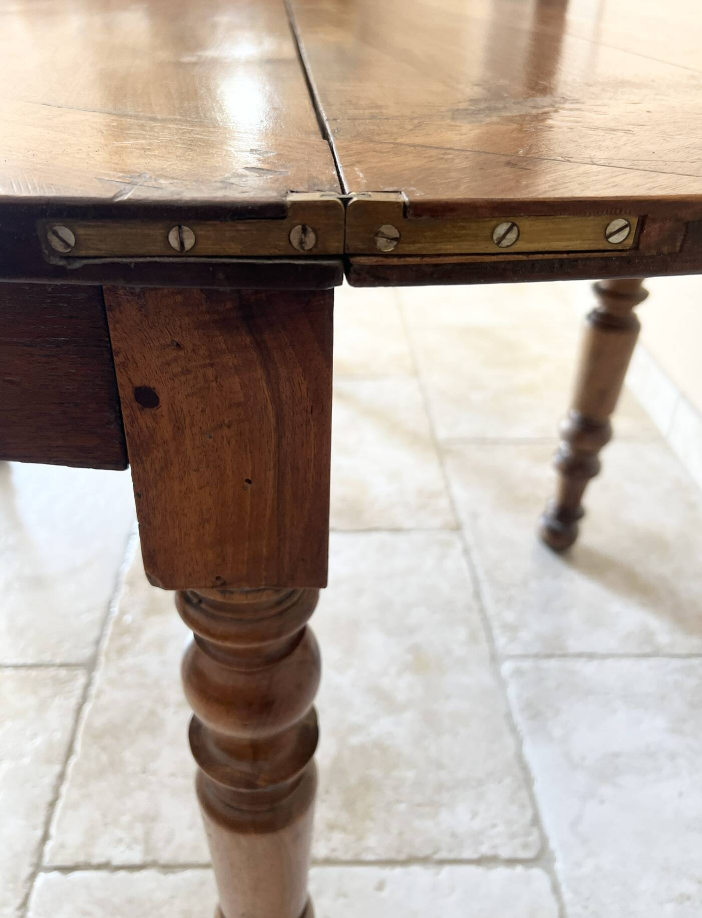 Louis-Philippe XIXth century demi-lune console table in solid walnut – seats 6 people.
