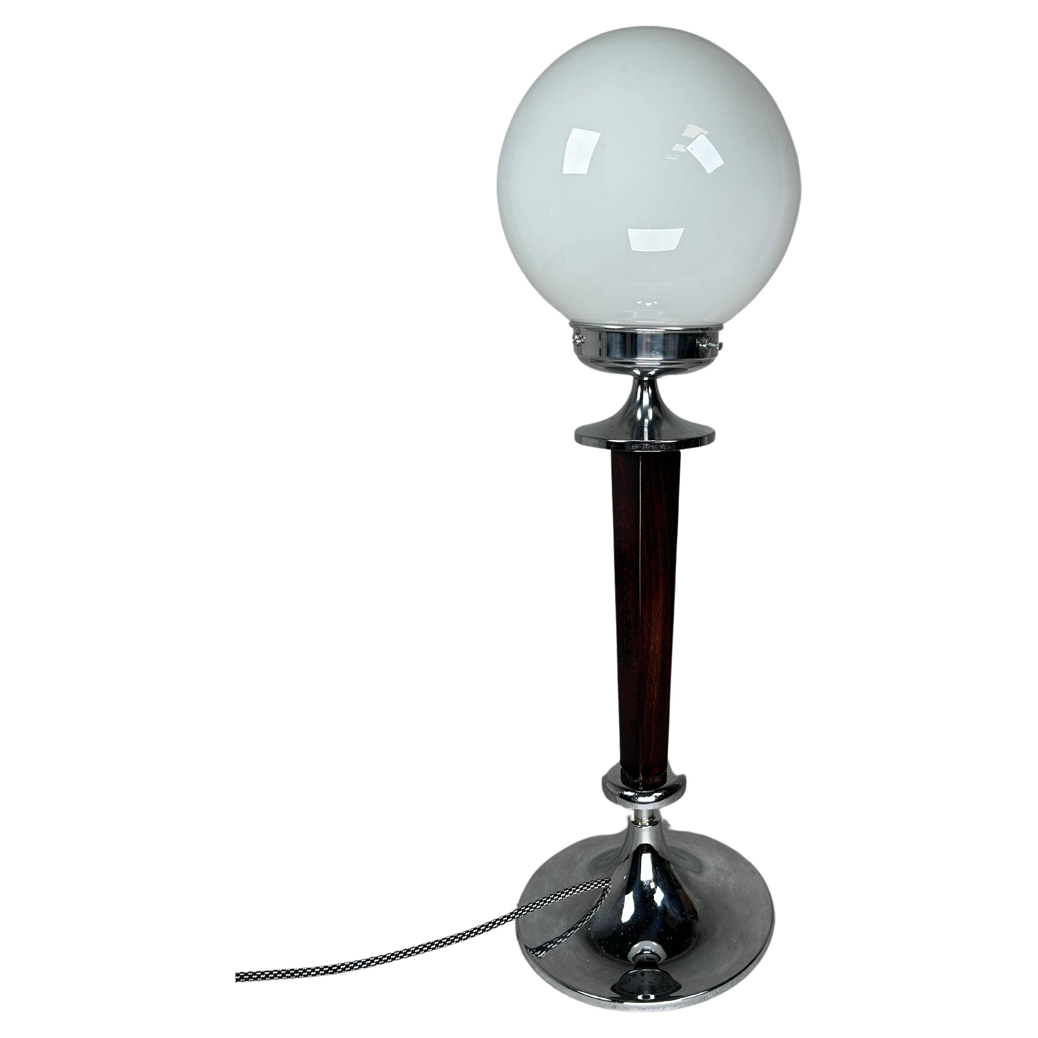 Lampe de table art déco