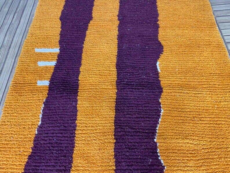 Handmade wool rug size 200 x 300 cm