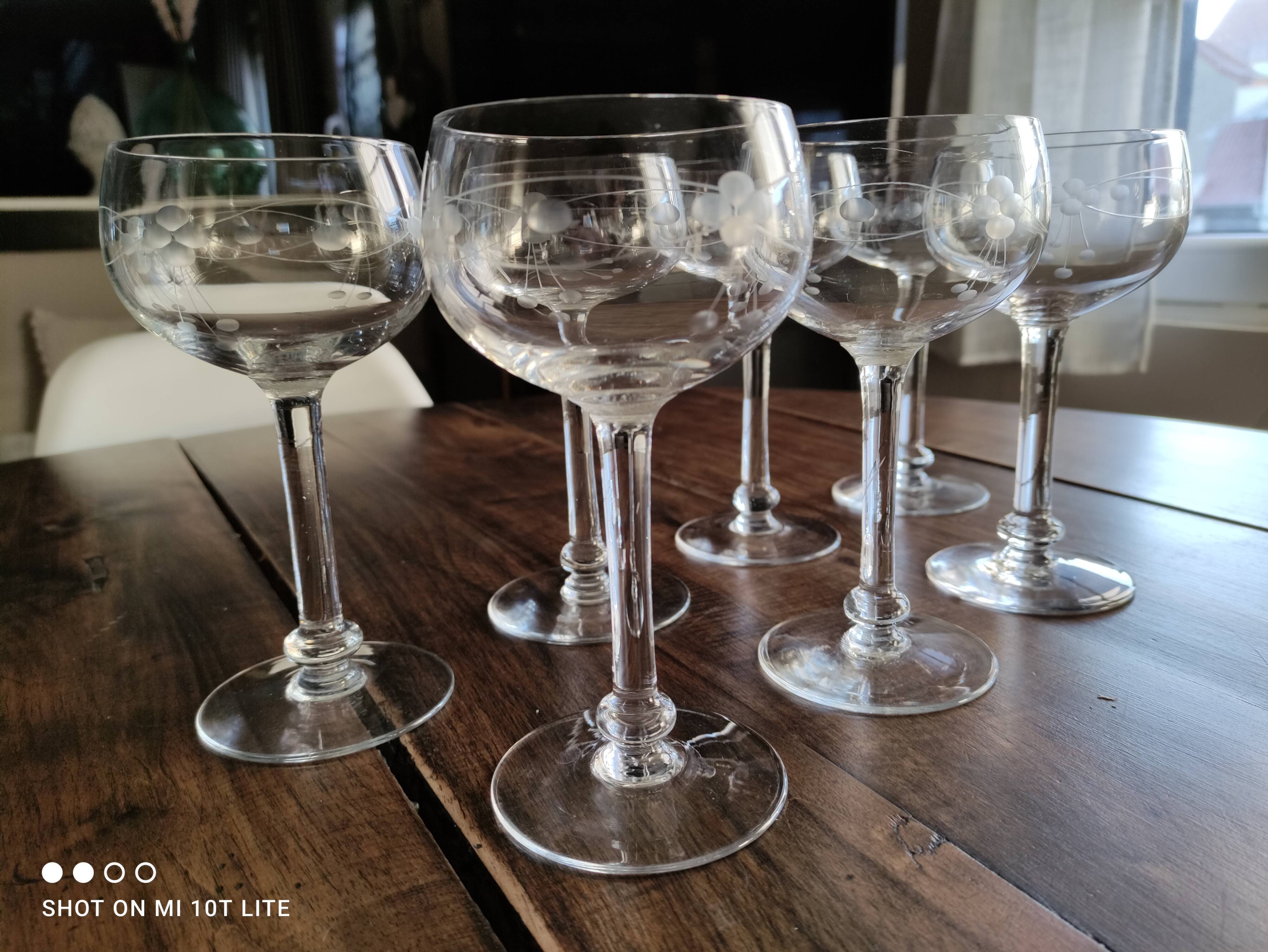 Set of 7 wine glasses drinking crystal balloon chiseled foot hemmed