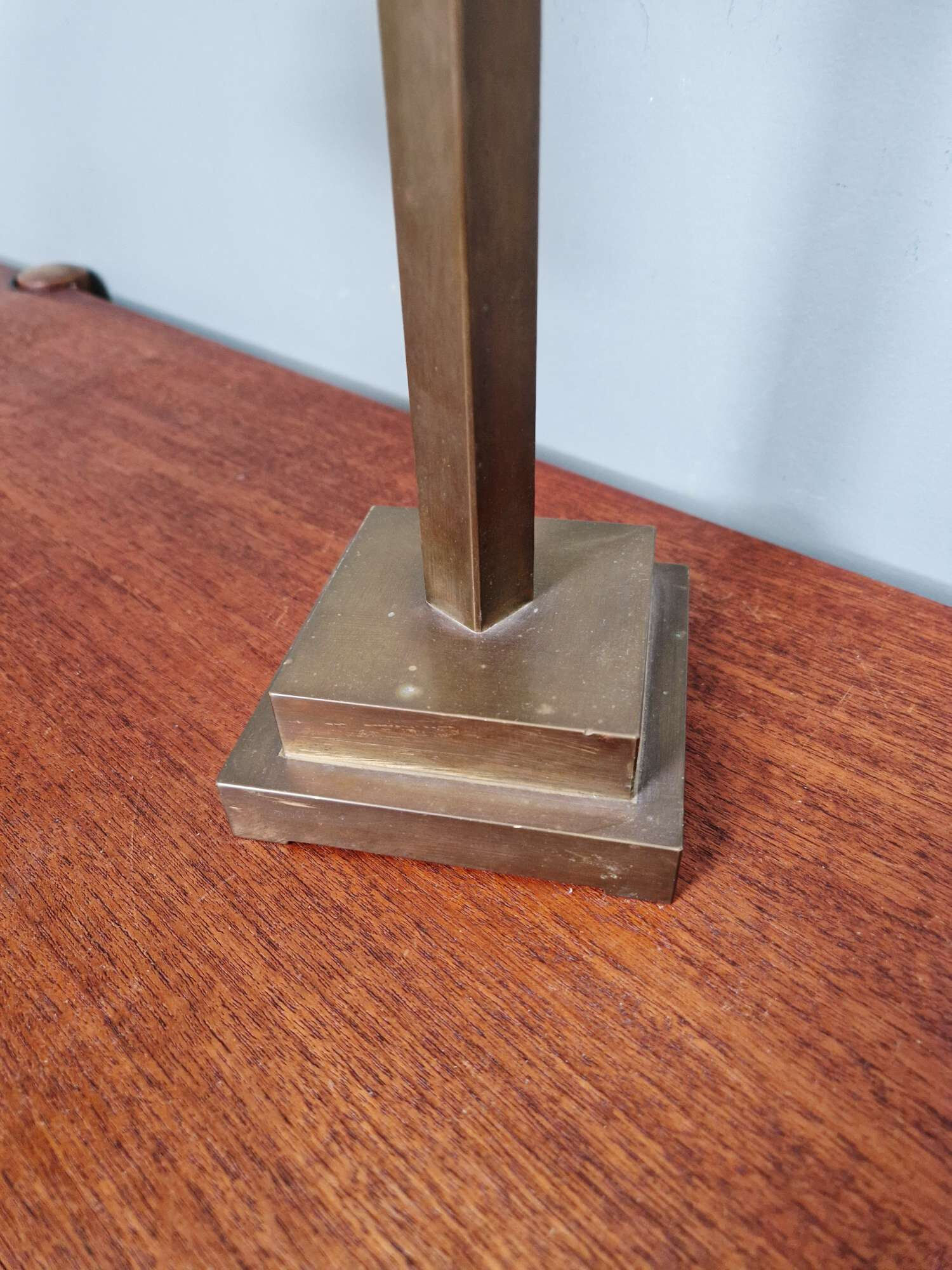 Bronze desk lamp with a green opaline conical shade, 1920.