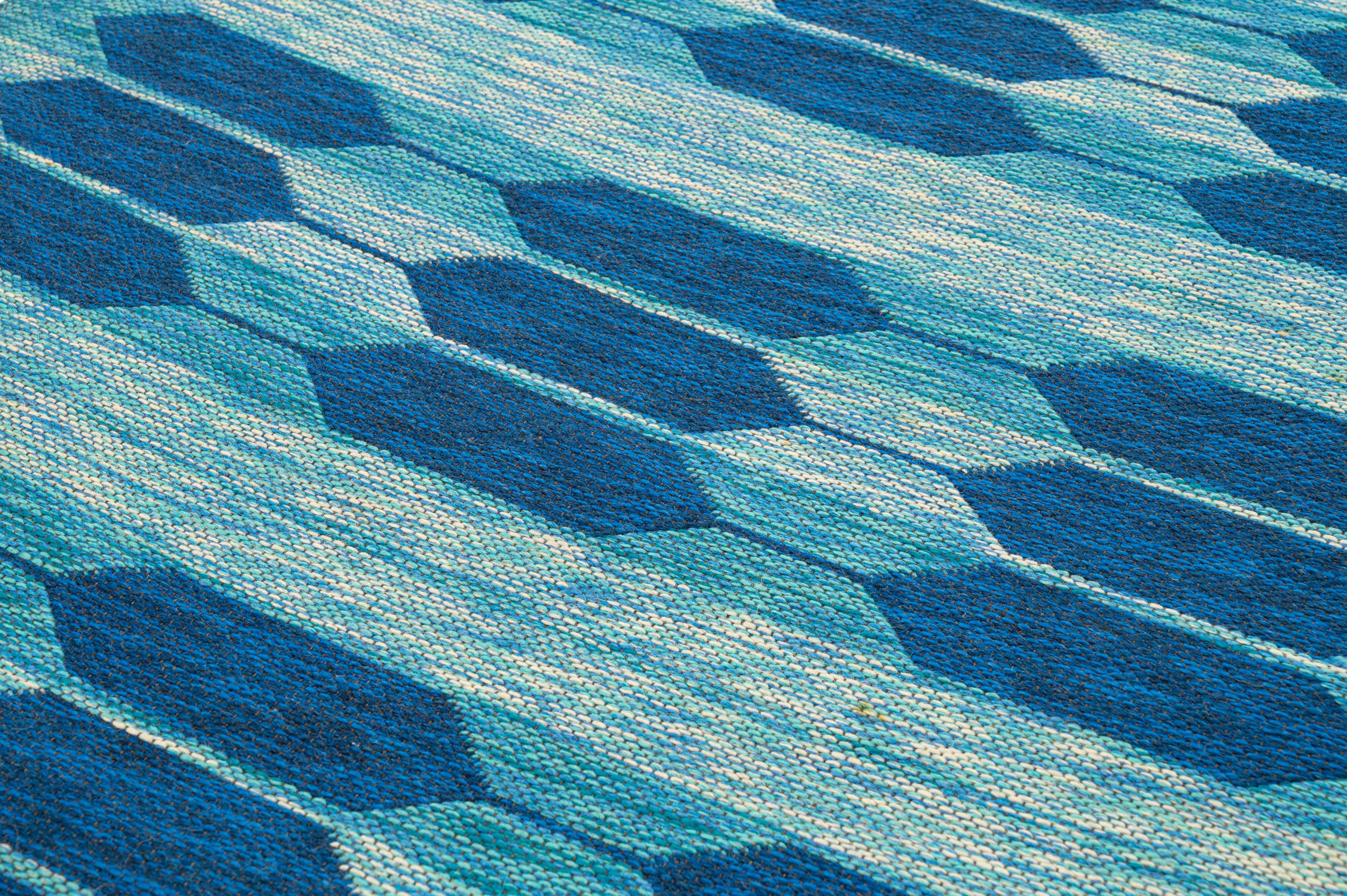 Scandinavian 20th century modern rug. 147 cm X 85 cm (58 x 33 in)